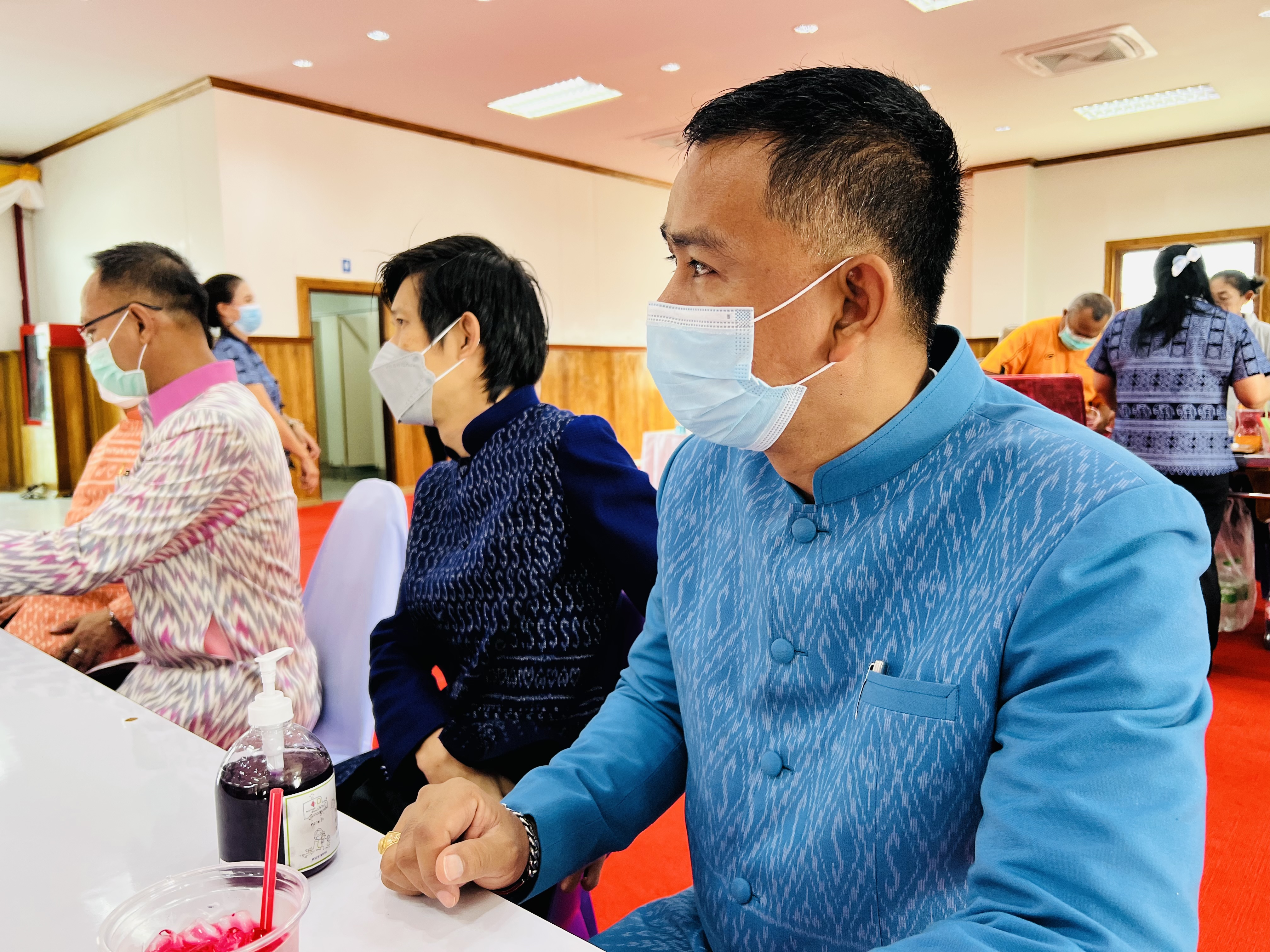 ??พช. ฉะเชิงเทรา ร่วมเป็นเจ้าภาพถวายปัจจัย ในพิธีบรรพชาอุปสมบท 99 รูป ถวายพระพรชัยมงคล แด่สมเด็จพระเจ้าลูกเธอ เจ้าฟ้าพัชรกิติยาภาฯ