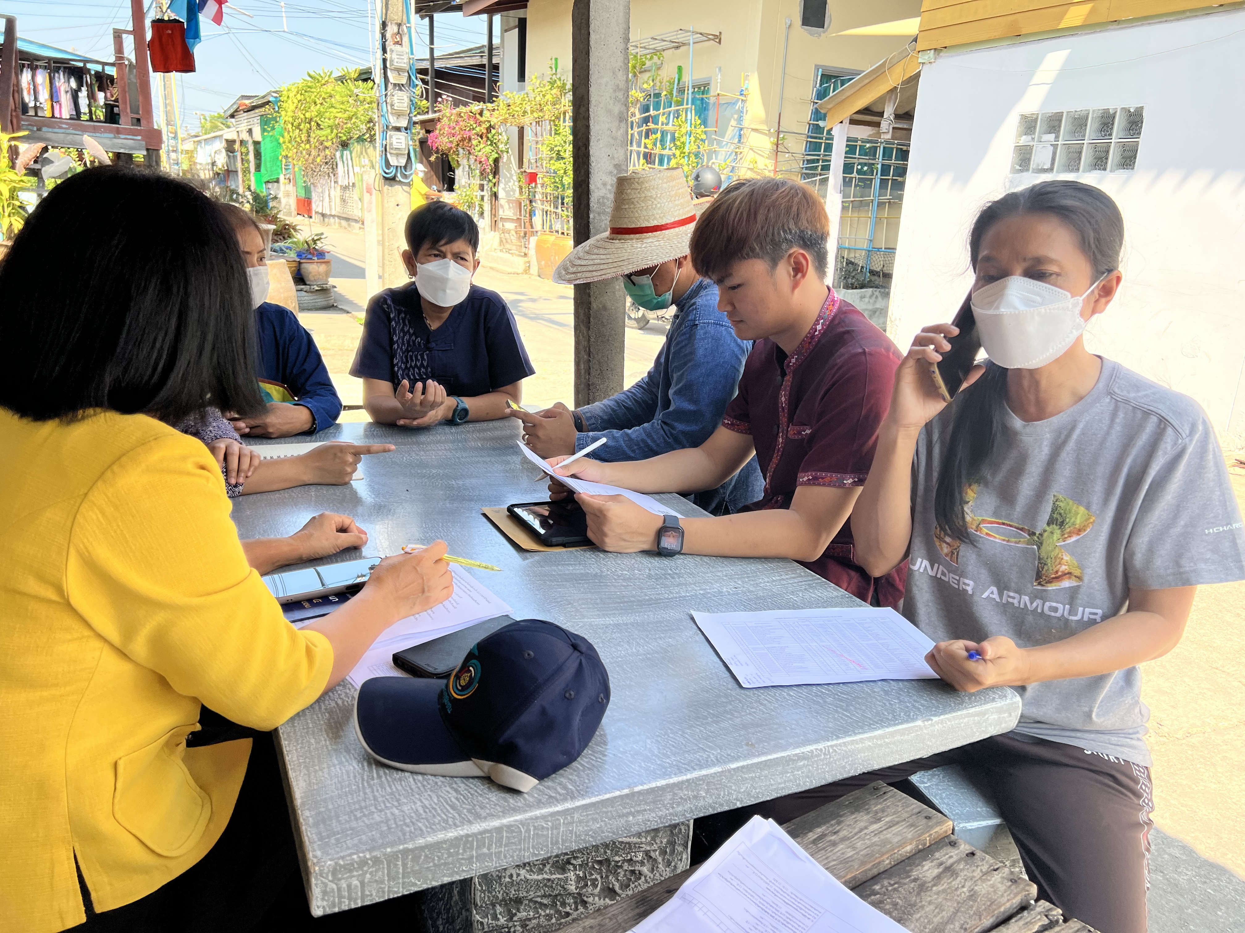 ??พช. ฉะเชิงเทรา เตรียมความพร้อมส่งมอบบ้าน GLO และติดตามการดำเนินงาน จปฐ.