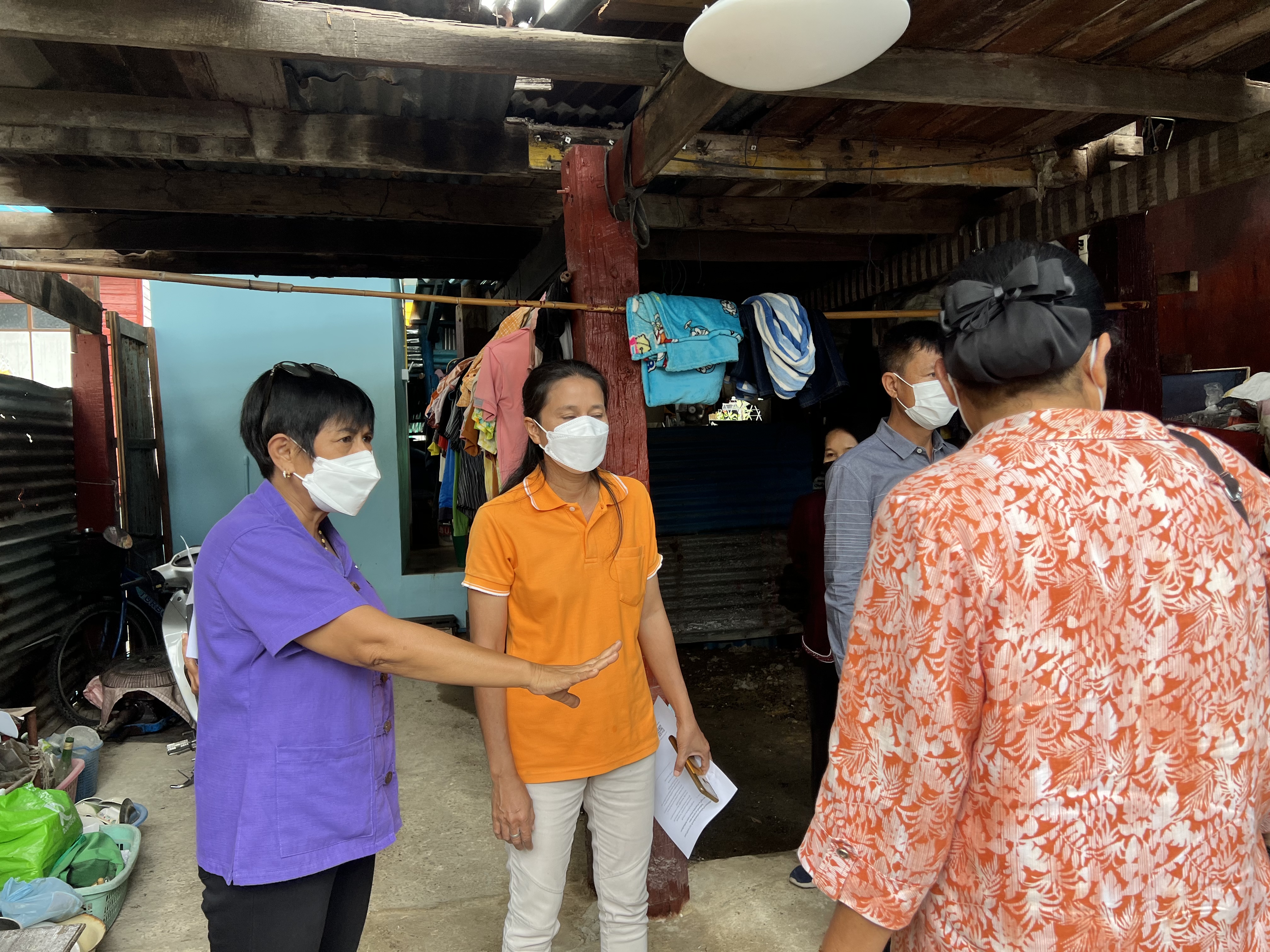 ??พช. ฉะเชิงเทรา ลงพื้นที่เตรียมความพร้อมส่งมอบบ้านโครงการบ้านห่วงใยจากใจ GLO ประจำปี 2565