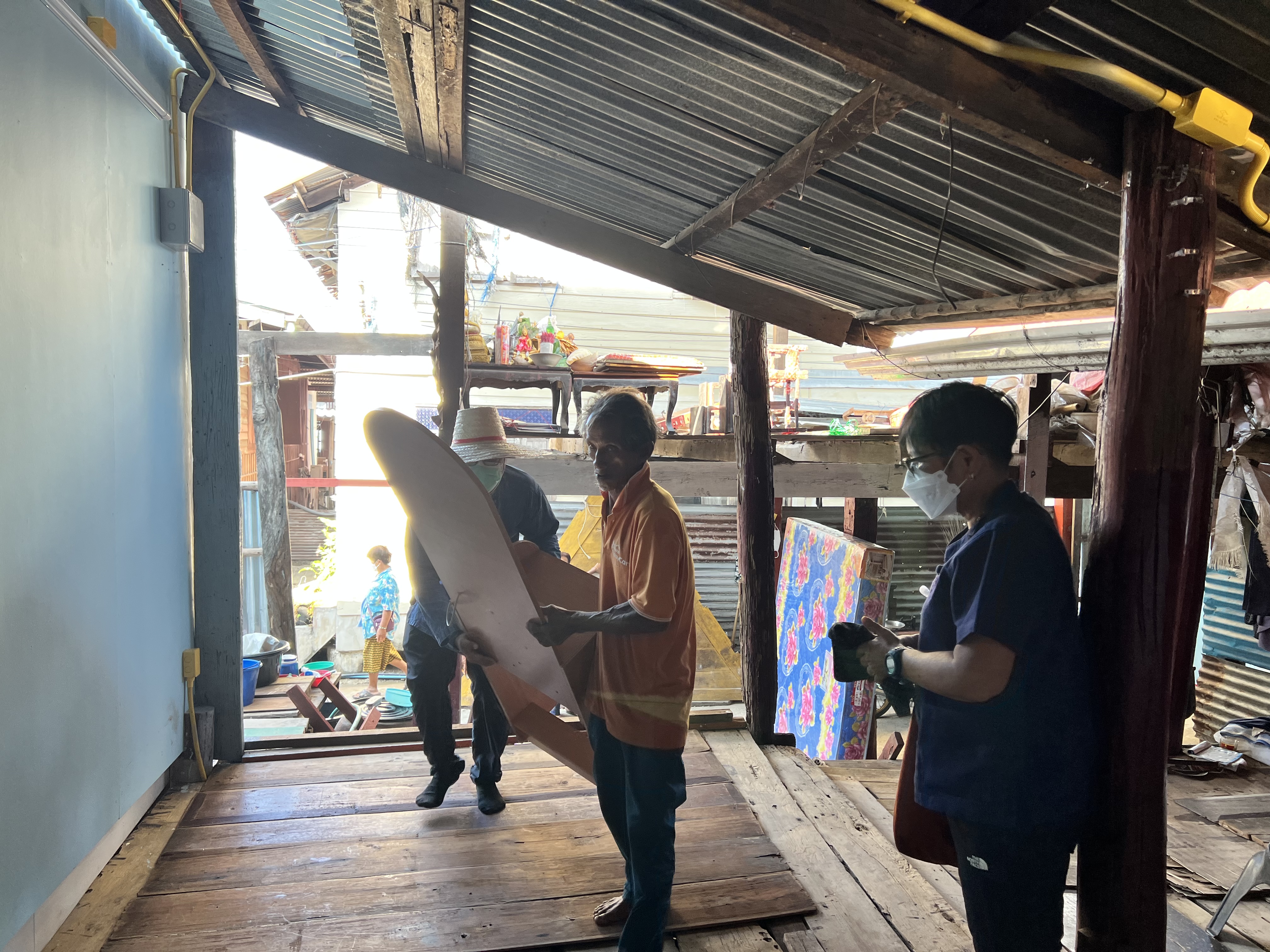 ??พช. ฉะเชิงเทรา เตรียมความพร้อมส่งมอบบ้าน GLO และติดตามการดำเนินงาน จปฐ.