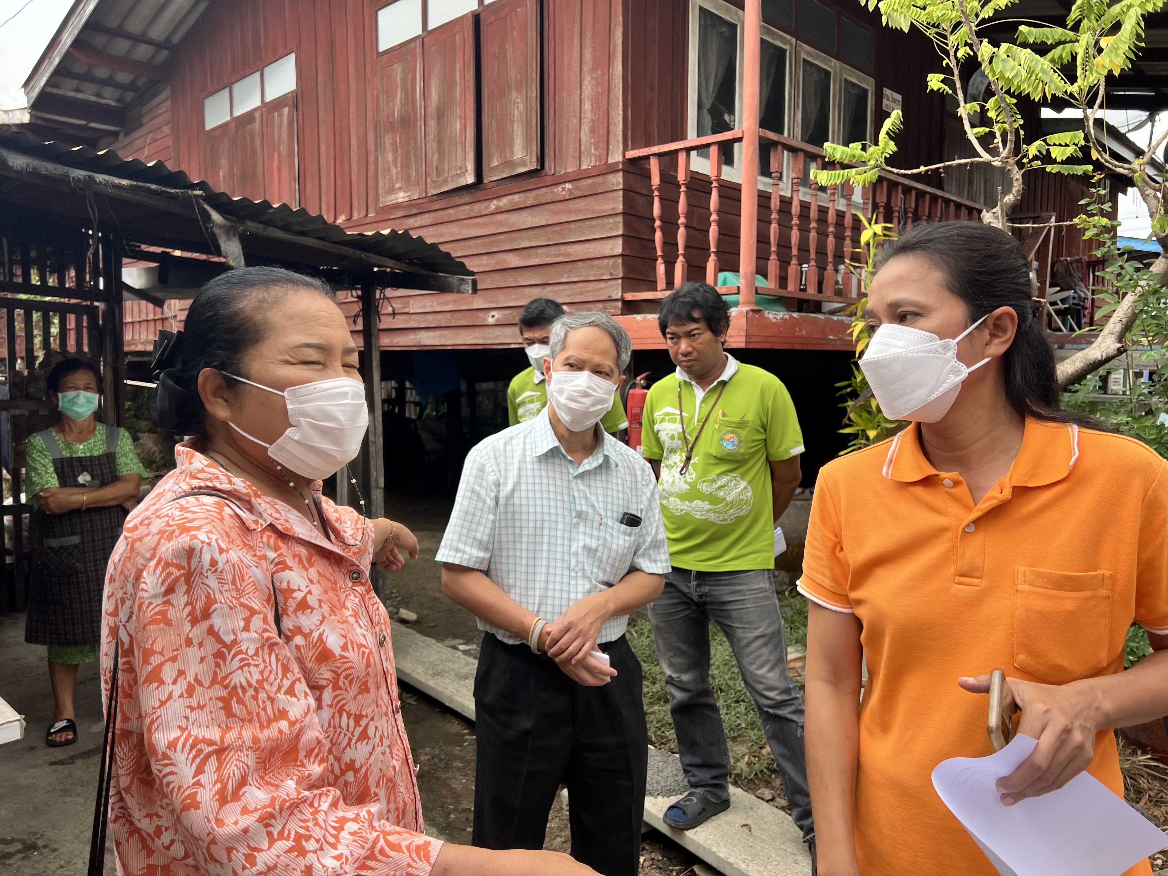 ??พช. ฉะเชิงเทรา ลงพื้นที่เตรียมความพร้อมส่งมอบบ้านโครงการบ้านห่วงใยจากใจ GLO ประจำปี 2565