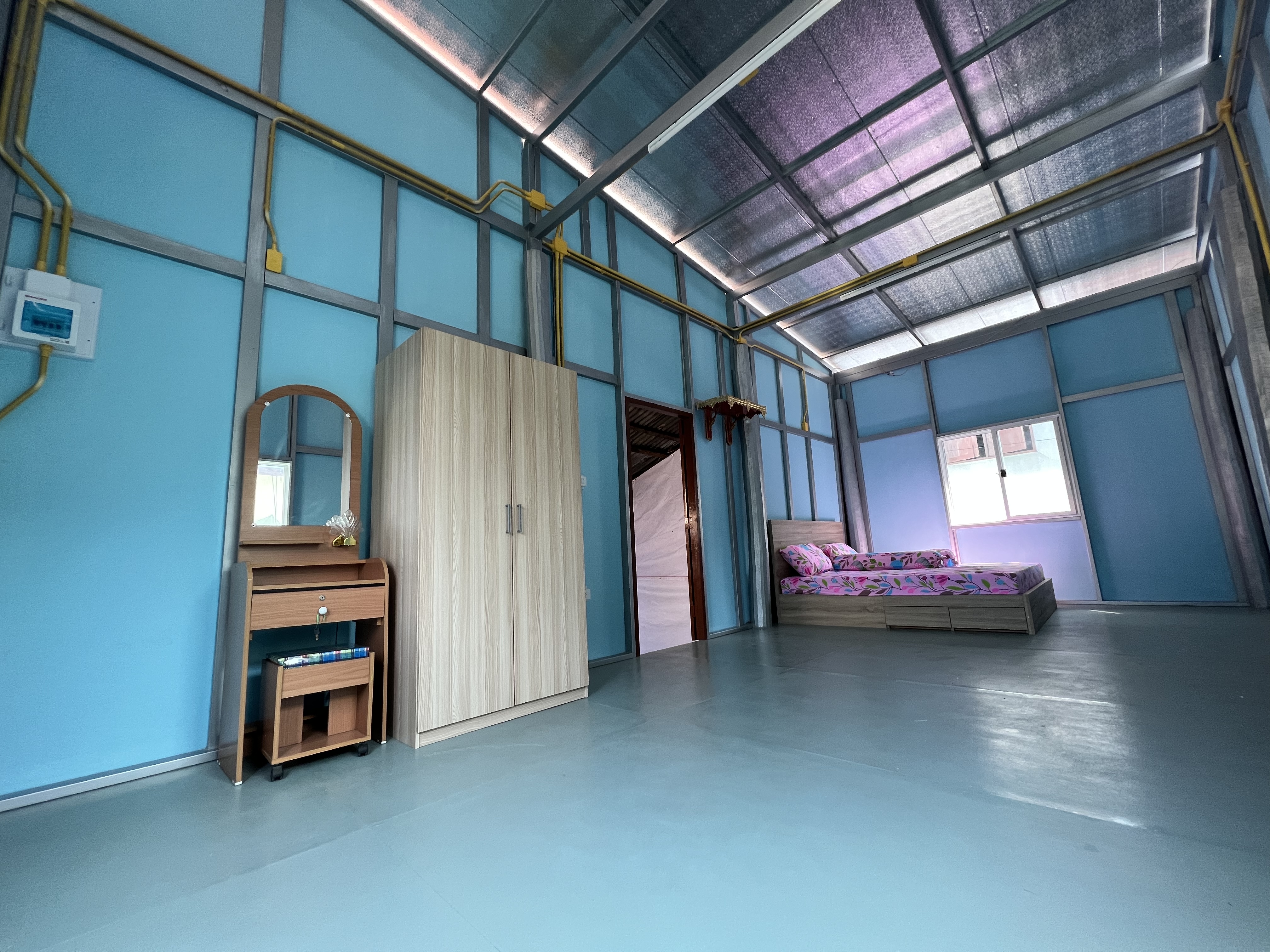 ??พช. ฉะเชิงเทรา เตรียมความพร้อมส่งมอบบ้าน GLO และติดตามการดำเนินงาน จปฐ.