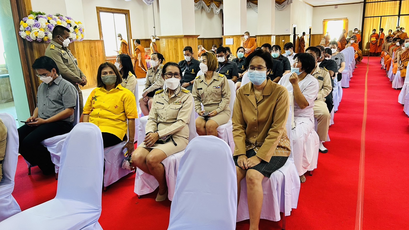 ??พช. ฉะเชิงเทรา ร่วมพิธีลาสิกขาพระภิกษุโครงการบรรพชาอุปสมบท ๙๙ รูป ถวายพระพรชัยมงคล แด่สมเด็จพระเจ้าลูกเธอ เจ้าฟ้าพัชรกิติยาภา นเรนทิราเทพยวดี กรมหลวงราชสาริณีสิริพัชร มหาวัชรราชธิดา กระทรวงมหาดไทย