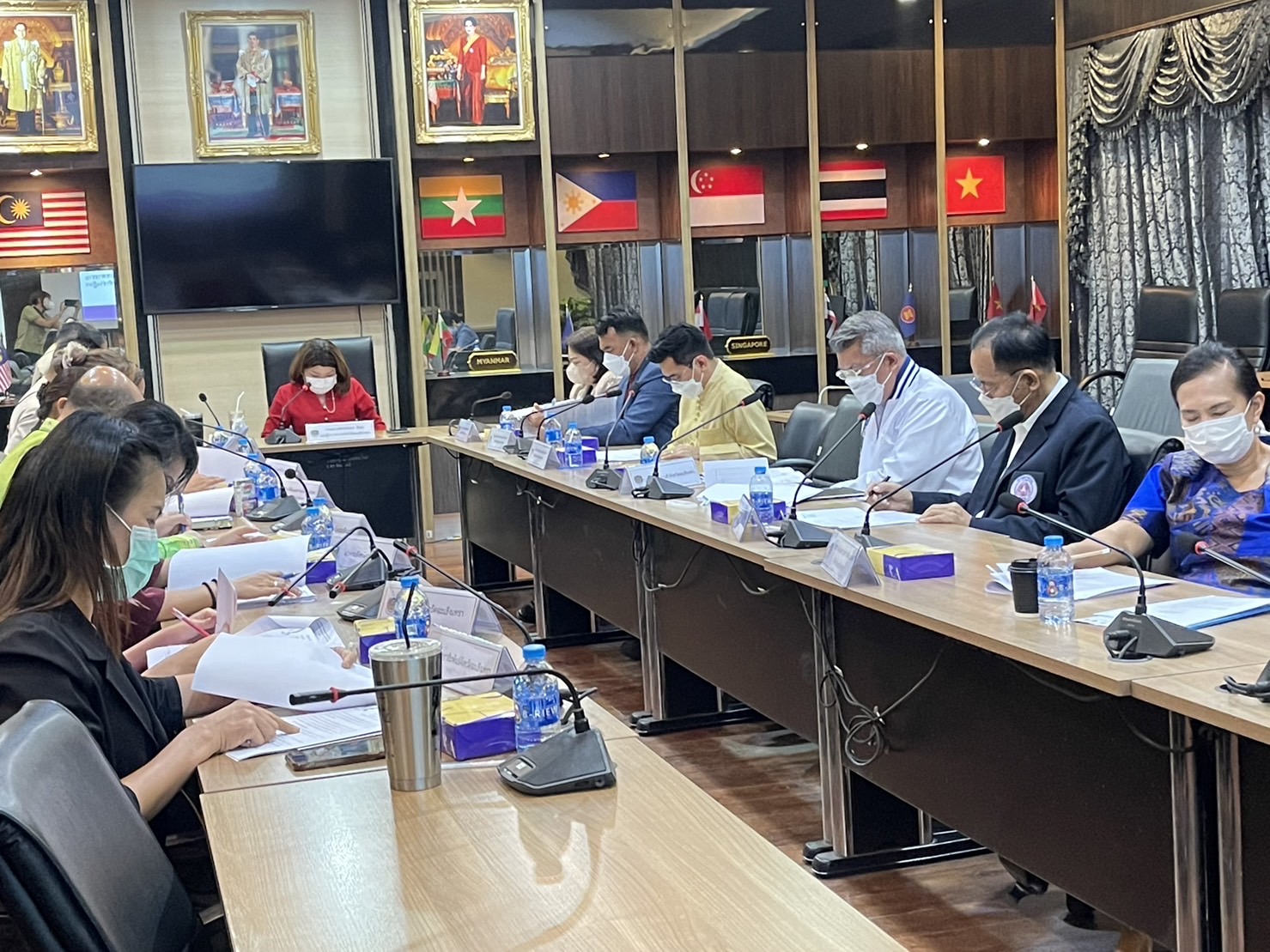 ??พช. ฉะเชิงเทรา ร่วมประชุมคณะกรรมการบริหารกองทุนพัฒนาเด็กชนบทฯ