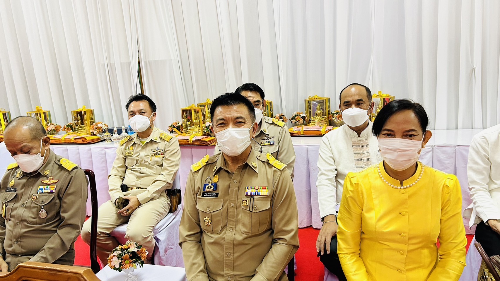 ??พช. ฉะเชิงเทรา ร่วมพิธีลาสิกขาพระภิกษุโครงการบรรพชาอุปสมบท ๙๙ รูป ถวายพระพรชัยมงคล แด่สมเด็จพระเจ้าลูกเธอ เจ้าฟ้าพัชรกิติยาภา นเรนทิราเทพยวดี กรมหลวงราชสาริณีสิริพัชร มหาวัชรราชธิดา กระทรวงมหาดไทย