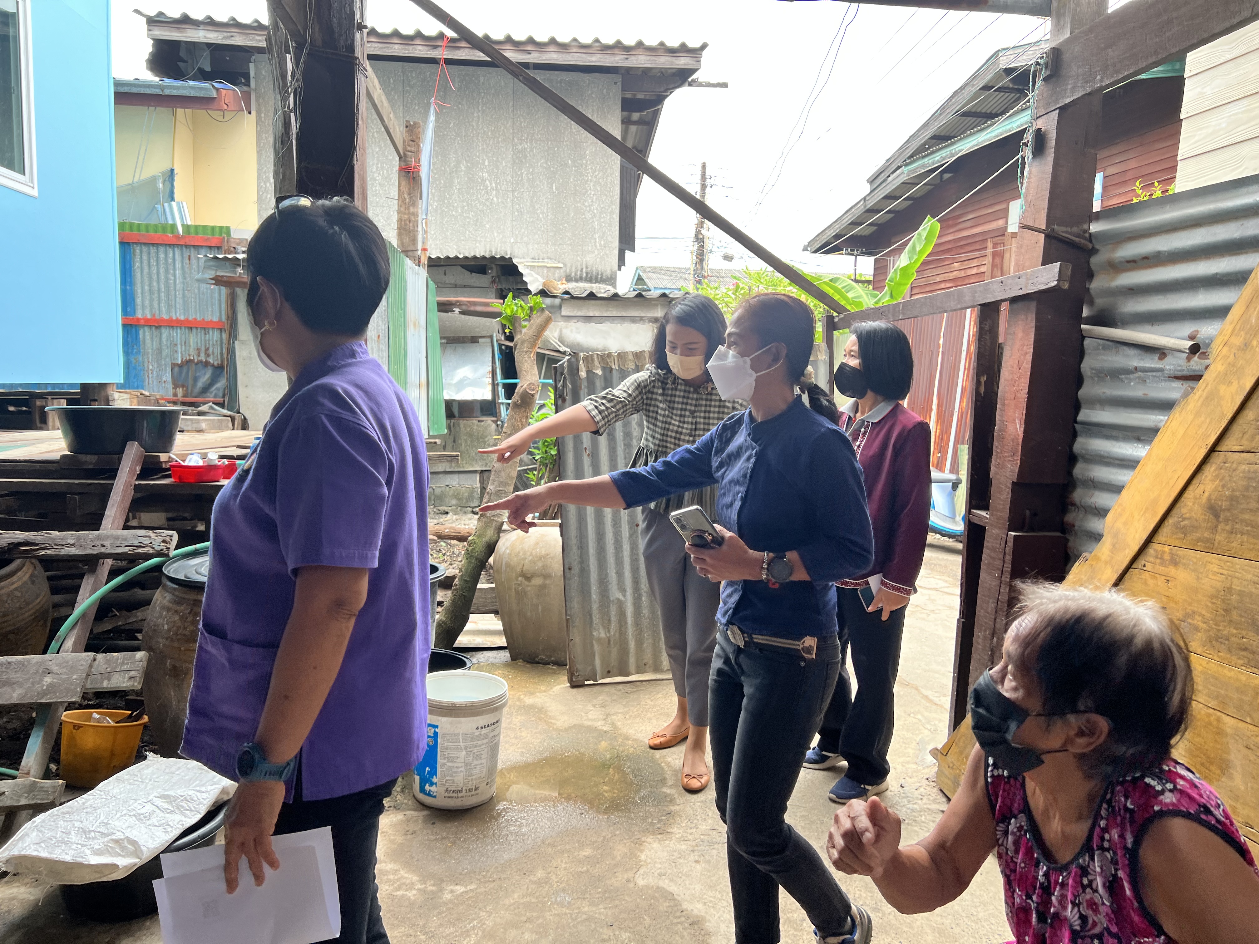 ??พช. ฉะเชิงเทรา ลงพื้นที่เตรียมความพร้อมส่งมอบบ้านโครงการบ้านห่วงใยจากใจ GLO ประจำปี 2565