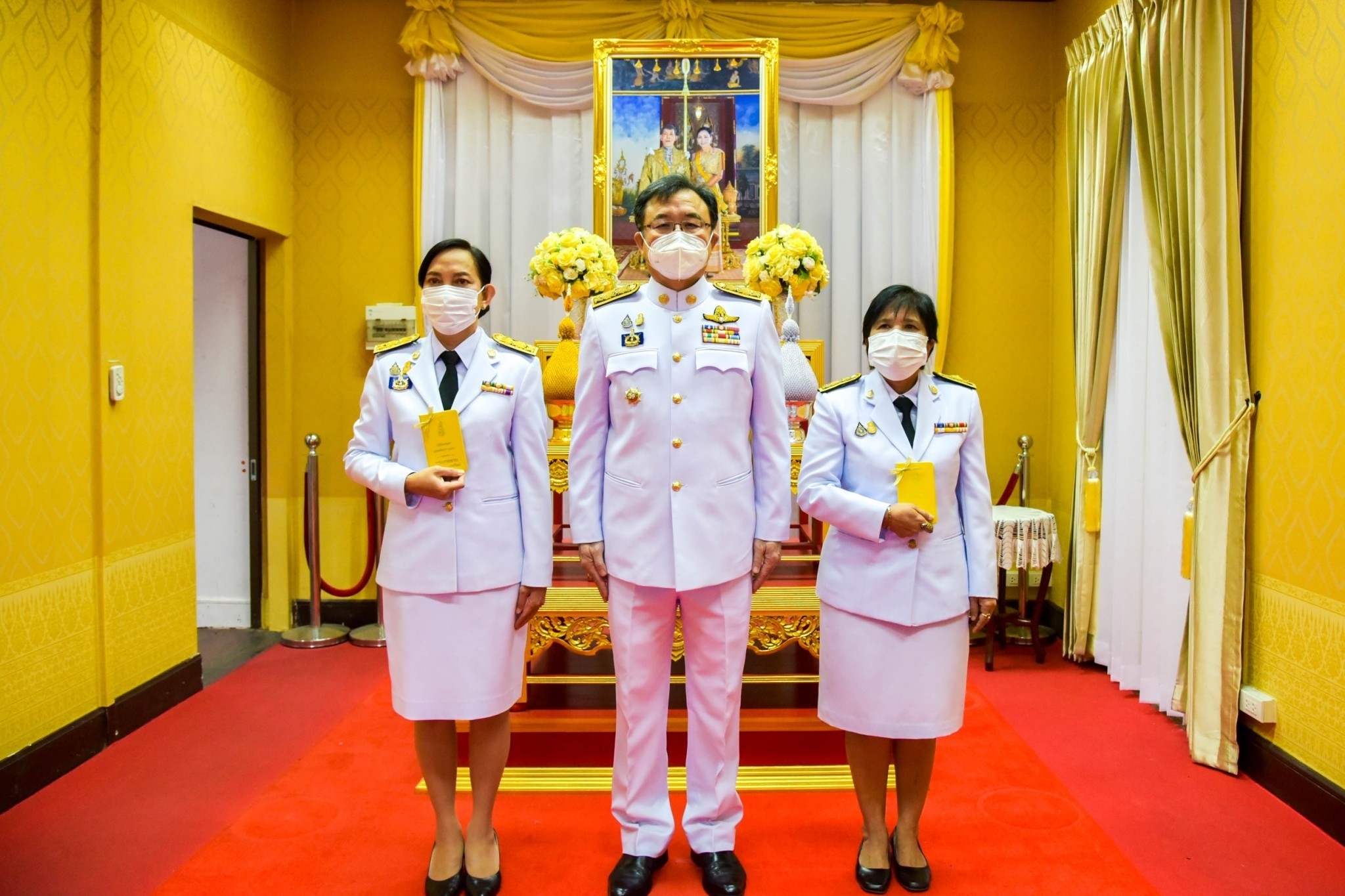 ??พช. ฉะเชิงเทรา ร่วมพิธีมอบปฏิทินหลวงพุทธศักราช 2566 พระราชทานสำหรับความสุขปีใหม่