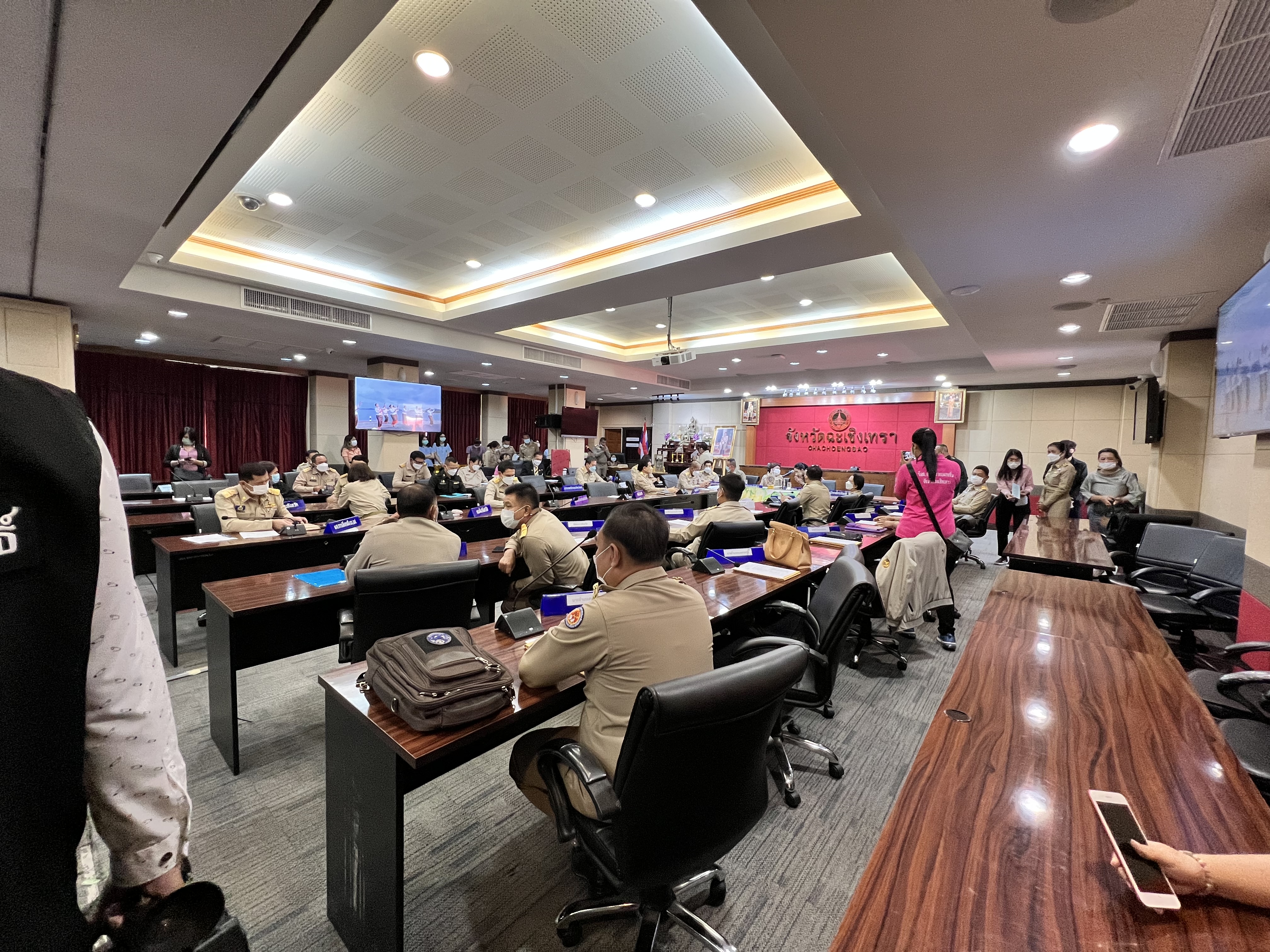 ??พช. แปดริ้วร่วมประชุมหัวหน้าส่วนจังหวัด – เชิดชูเกียรติ สารสนเทศตำบลต้นแบบ ตำบลท่าข้าม อำเภอบางปะกง