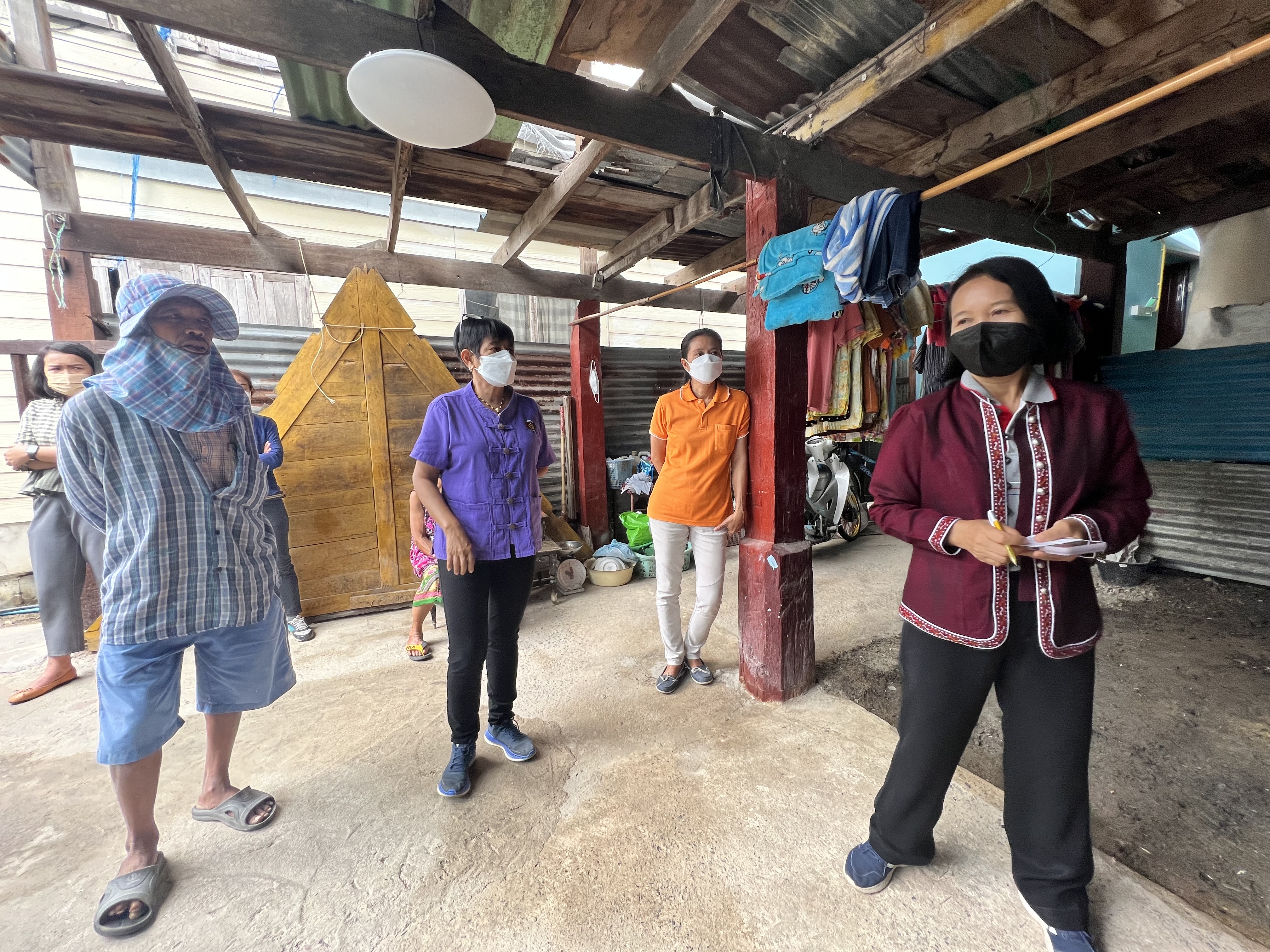 ??พช. ฉะเชิงเทรา ลงพื้นที่เตรียมความพร้อมส่งมอบบ้านโครงการบ้านห่วงใยจากใจ GLO ประจำปี 2565