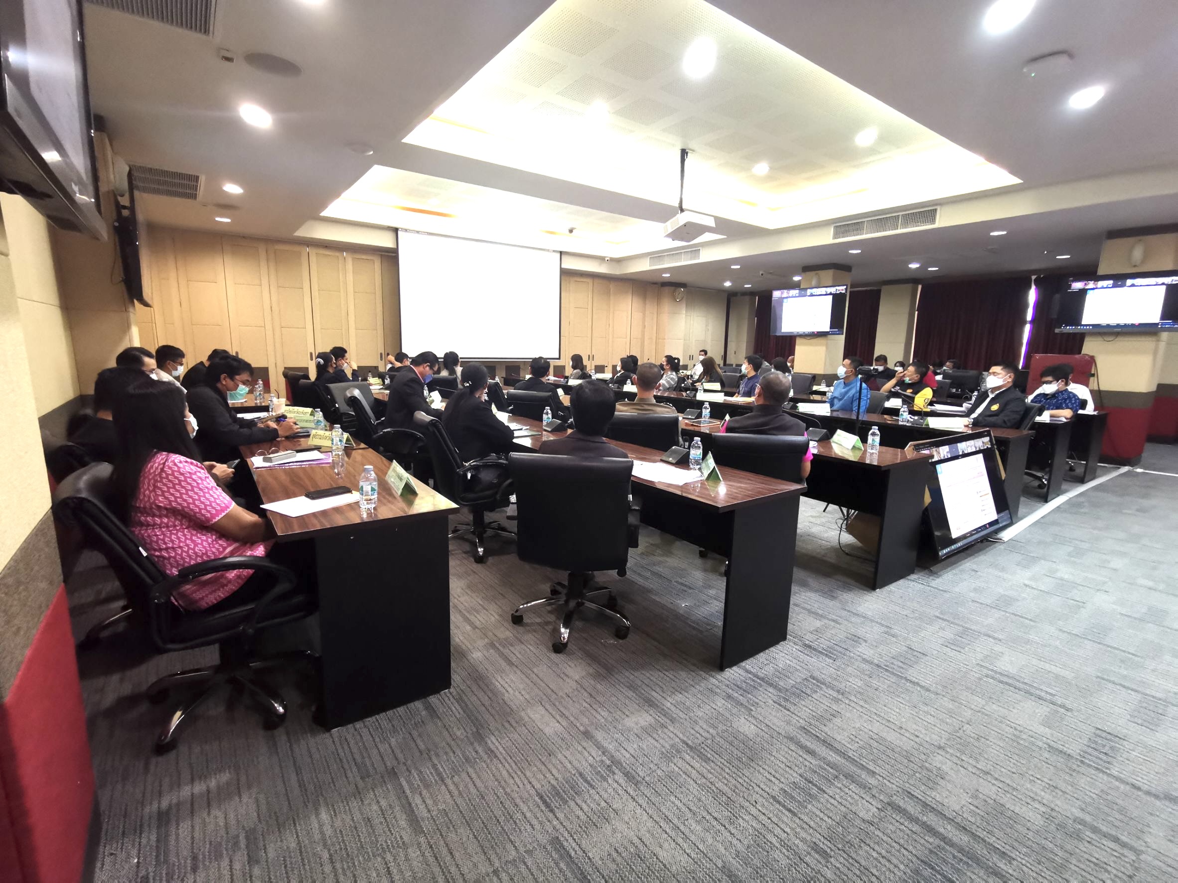 ??พช. ฉะเชิงเทรา ร่วมประชุม 3 ฝ่าย คณะกรรมาธิการติดตามการบริหารงบประมาณวุฒิสภา