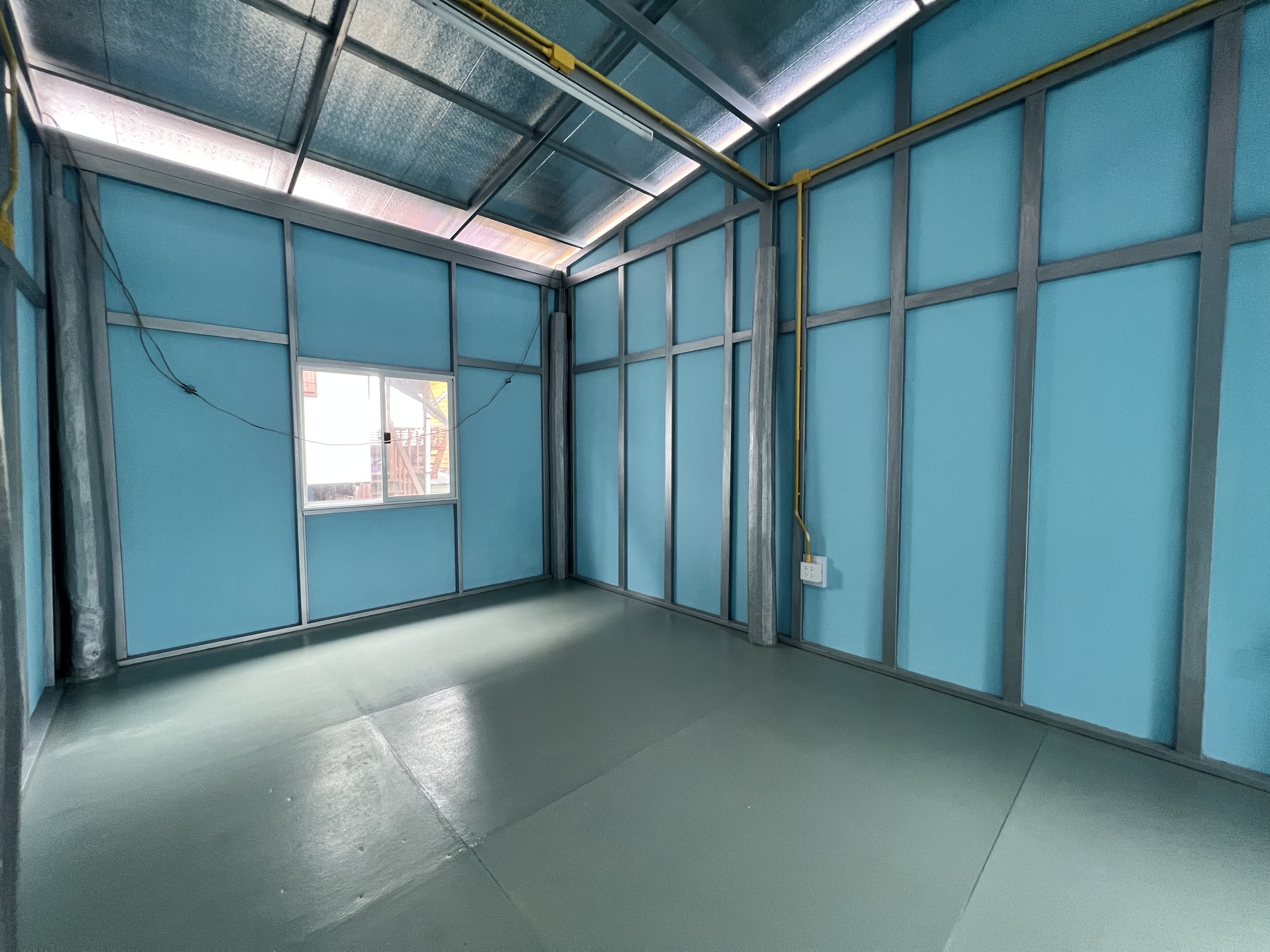 ??พช. ฉะเชิงเทรา ลงพื้นที่เตรียมความพร้อมส่งมอบบ้านโครงการบ้านห่วงใยจากใจ GLO ประจำปี 2565