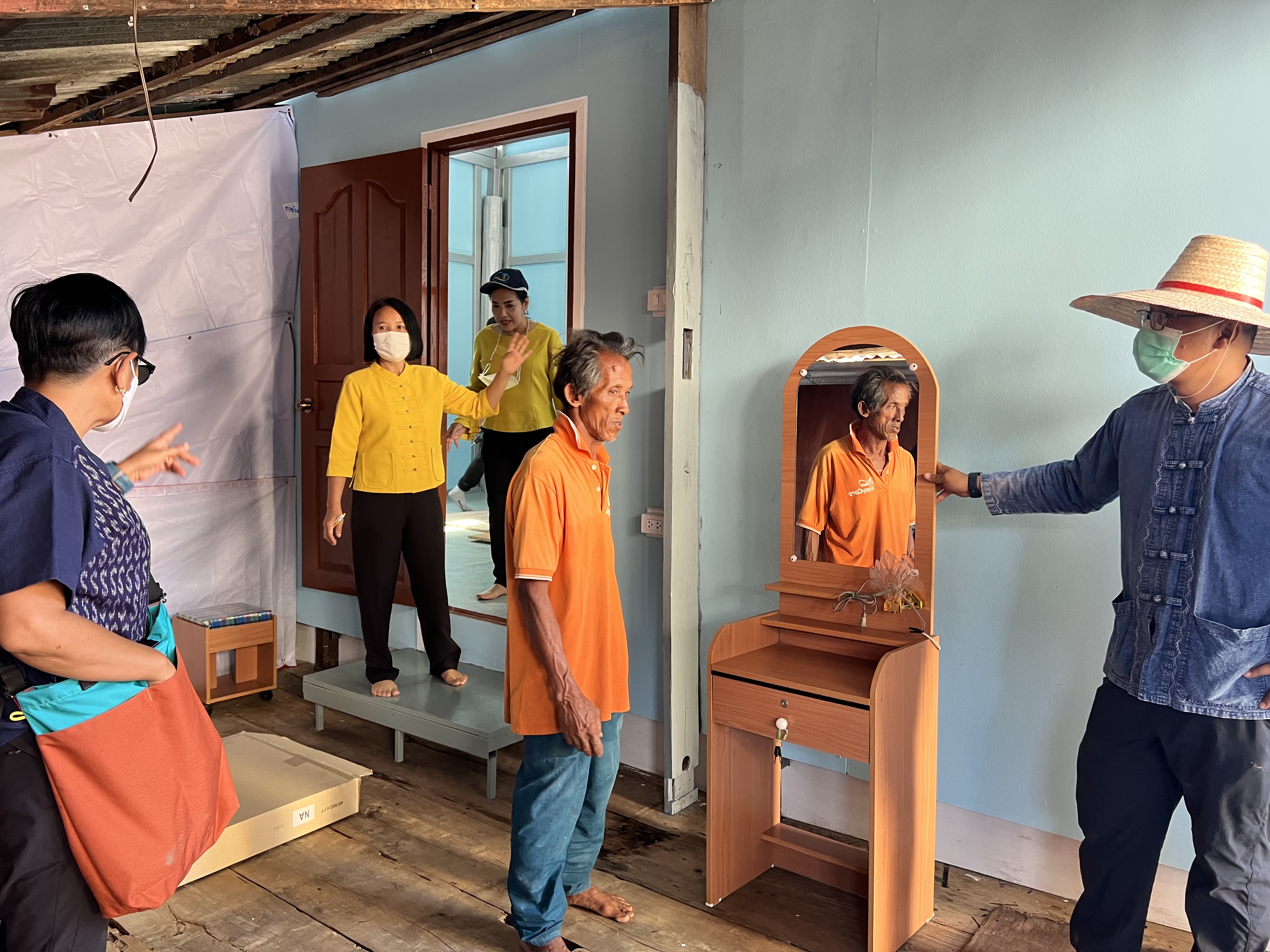 ??พช. ฉะเชิงเทรา เตรียมความพร้อมส่งมอบบ้าน GLO และติดตามการดำเนินงาน จปฐ.