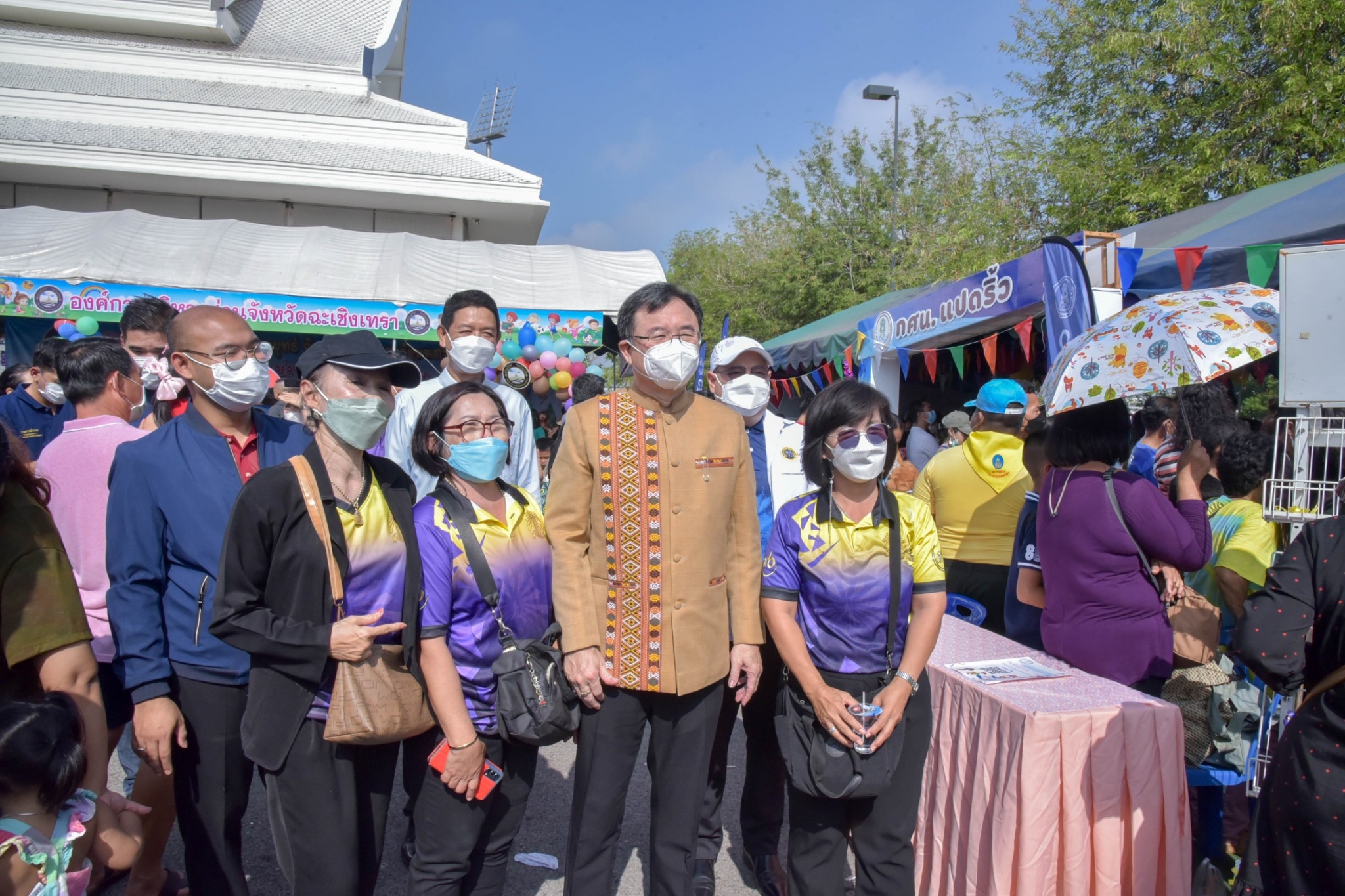 ?? พช. ฉะเชิงเทรา ร่วมงานฉลองวันเด็กแห่งชาติ ส่งมอบทุนพัฒนาเด็กชนบทฯ 30,000 บาท !!