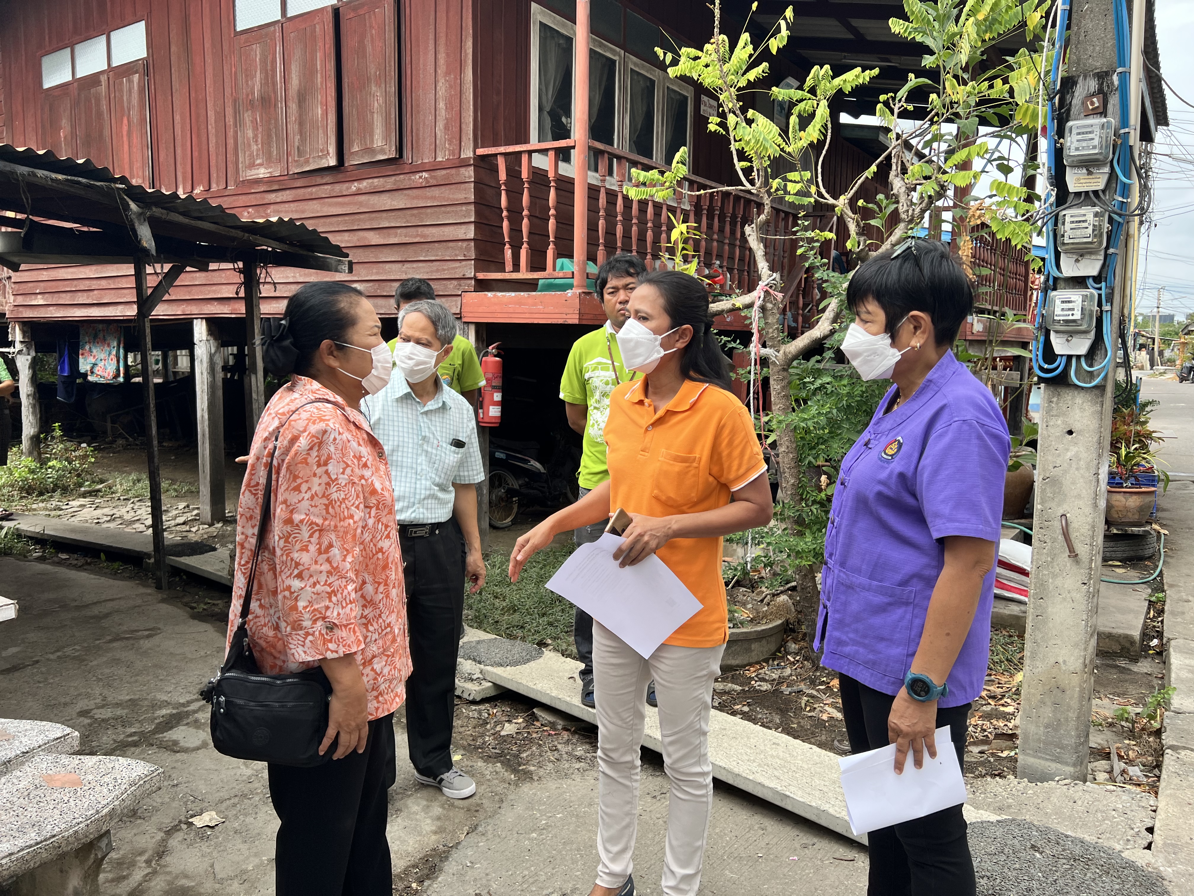 ??พช. ฉะเชิงเทรา ลงพื้นที่เตรียมความพร้อมส่งมอบบ้านโครงการบ้านห่วงใยจากใจ GLO ประจำปี 2565