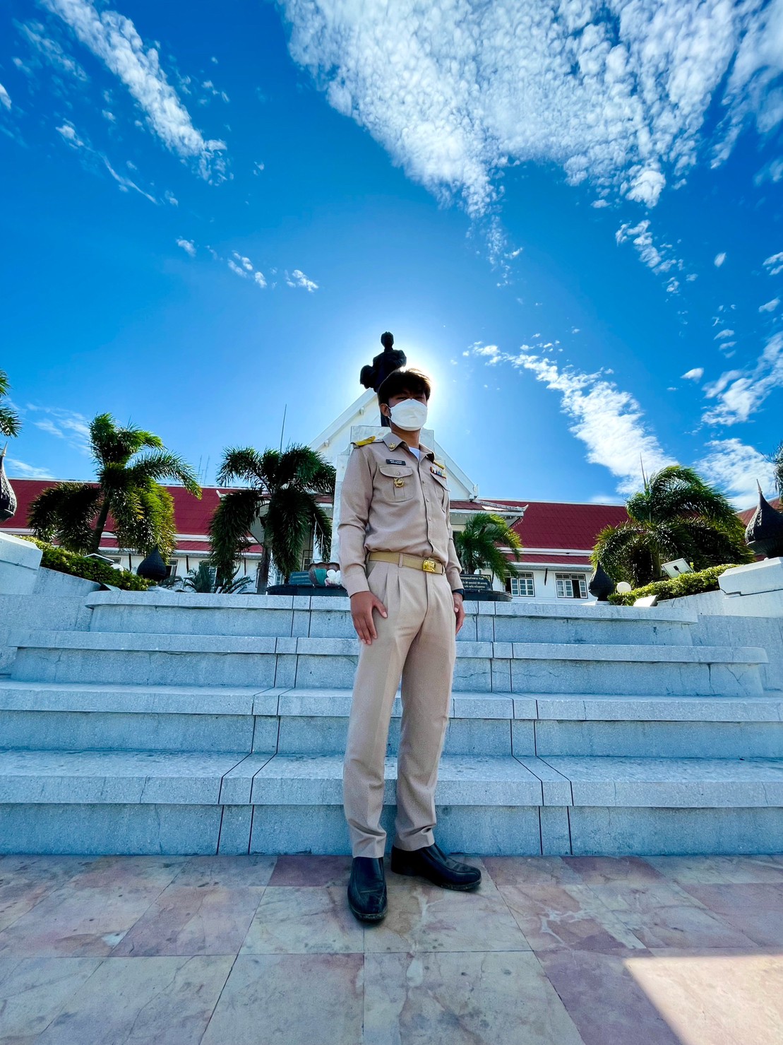 ??พช. ฉะเชิงเทรา ต้อนรับน้องใหม่ สักการะสิ่งศักดิ์สิทธิ์ ศาลากลางจังหวัดฉะเชิงเทรา