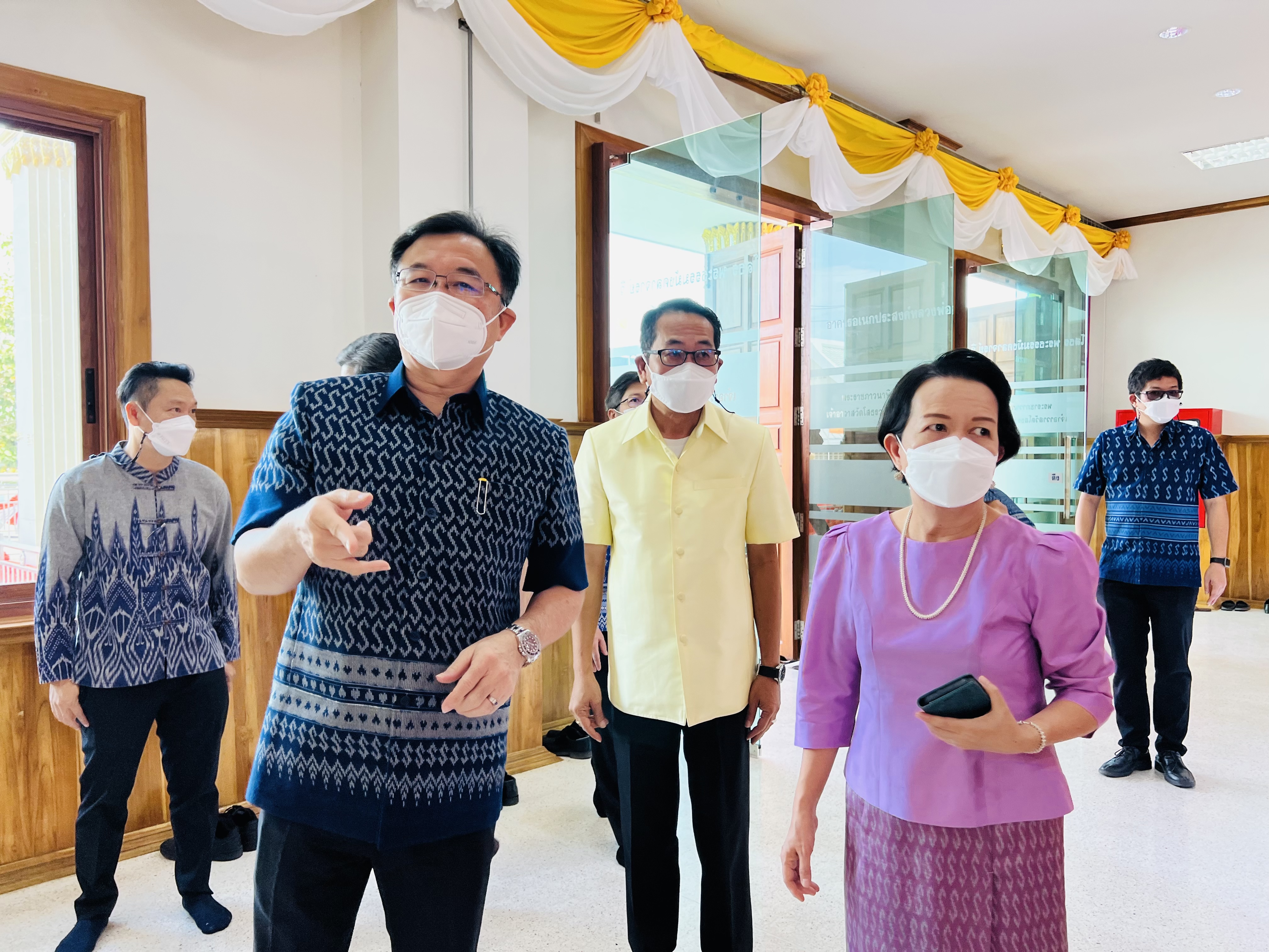 ??พช. ฉะเชิงเทรา ร่วมเป็นเจ้าภาพถวายปัจจัย ในพิธีบรรพชาอุปสมบท 99 รูป ถวายพระพรชัยมงคล แด่สมเด็จพระเจ้าลูกเธอ เจ้าฟ้าพัชรกิติยาภาฯ