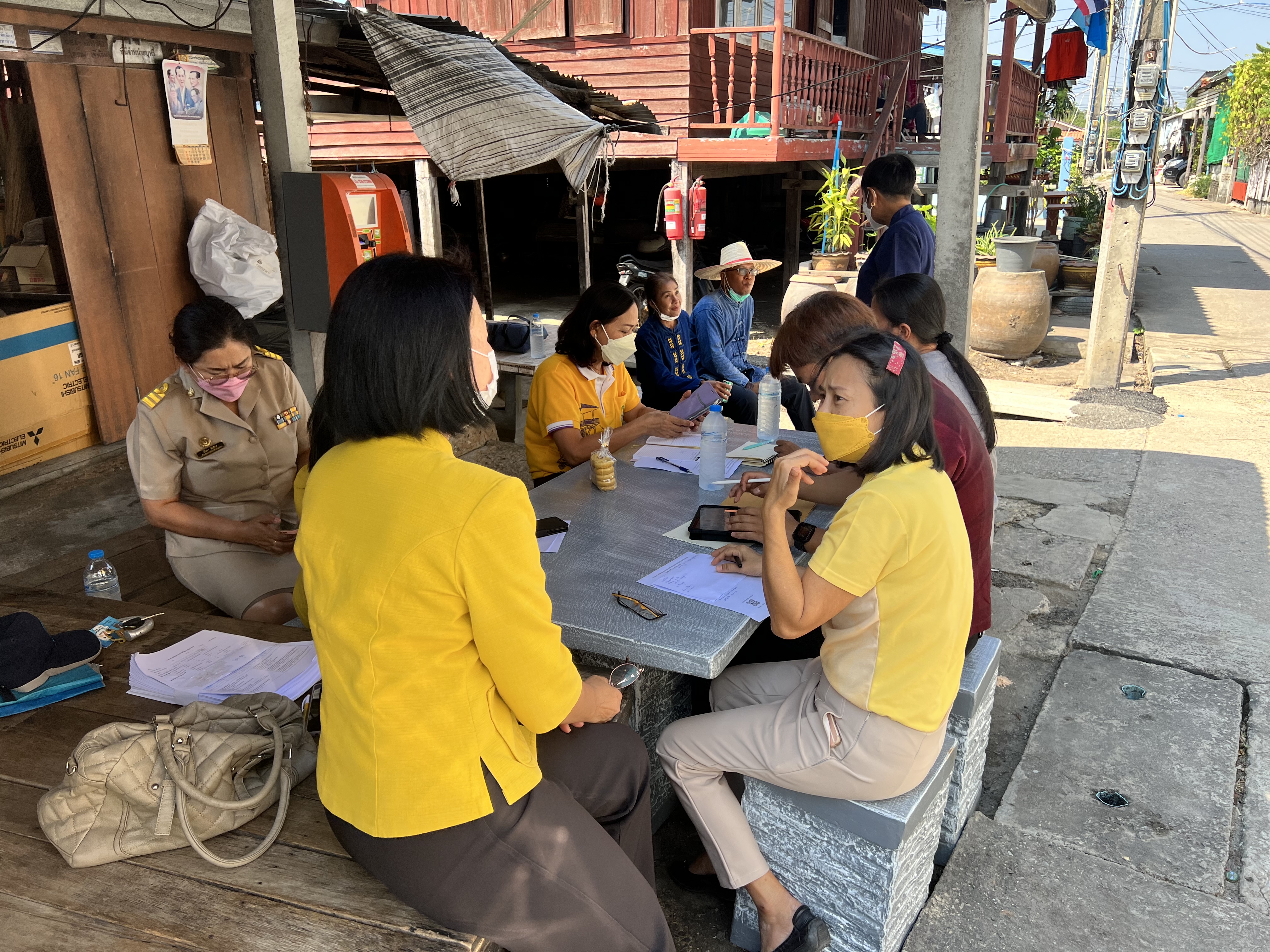 ??พช. ฉะเชิงเทรา เตรียมความพร้อมส่งมอบบ้าน GLO และติดตามการดำเนินงาน จปฐ.