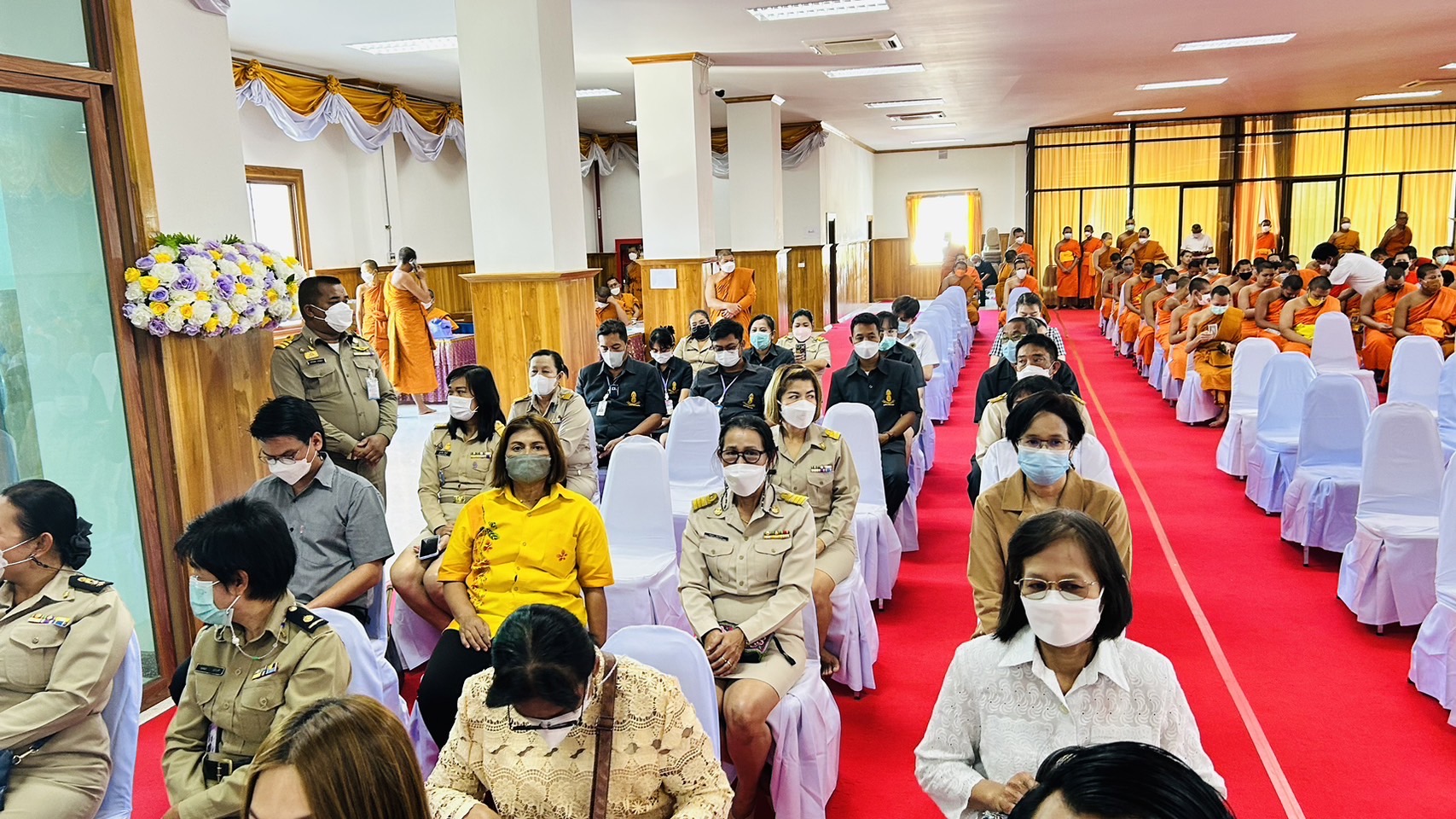 ??พช. ฉะเชิงเทรา ร่วมพิธีลาสิกขาพระภิกษุโครงการบรรพชาอุปสมบท ๙๙ รูป ถวายพระพรชัยมงคล แด่สมเด็จพระเจ้าลูกเธอ เจ้าฟ้าพัชรกิติยาภา นเรนทิราเทพยวดี กรมหลวงราชสาริณีสิริพัชร มหาวัชรราชธิดา กระทรวงมหาดไทย