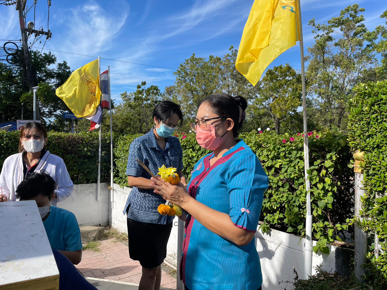 ??พช. ฉะเชิงเทรา ต้อนรับน้องใหม่ สักการะสิ่งศักดิ์สิทธิ์ ศาลากลางจังหวัดฉะเชิงเทรา