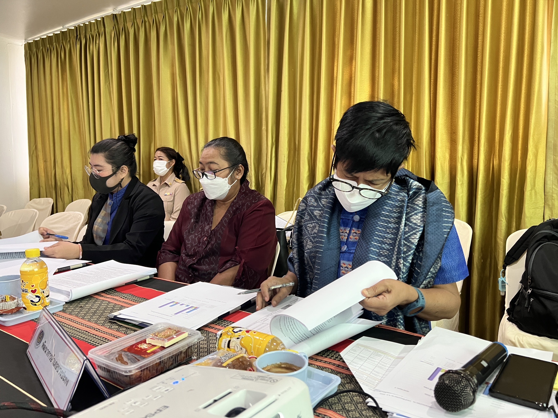 ??พช.ฉะเชิงเทรา จัดประชุมผู้อำนวยการกลุ่มงาน/นักวิชาการพัฒนาชุมชนจังหวัดฯ ครั้งที่ 12/2565 (สัญจร 3) พร้อม MOU ส่งเสริมการจัดตั้งกลุ่มออมทรัพย์ฯ