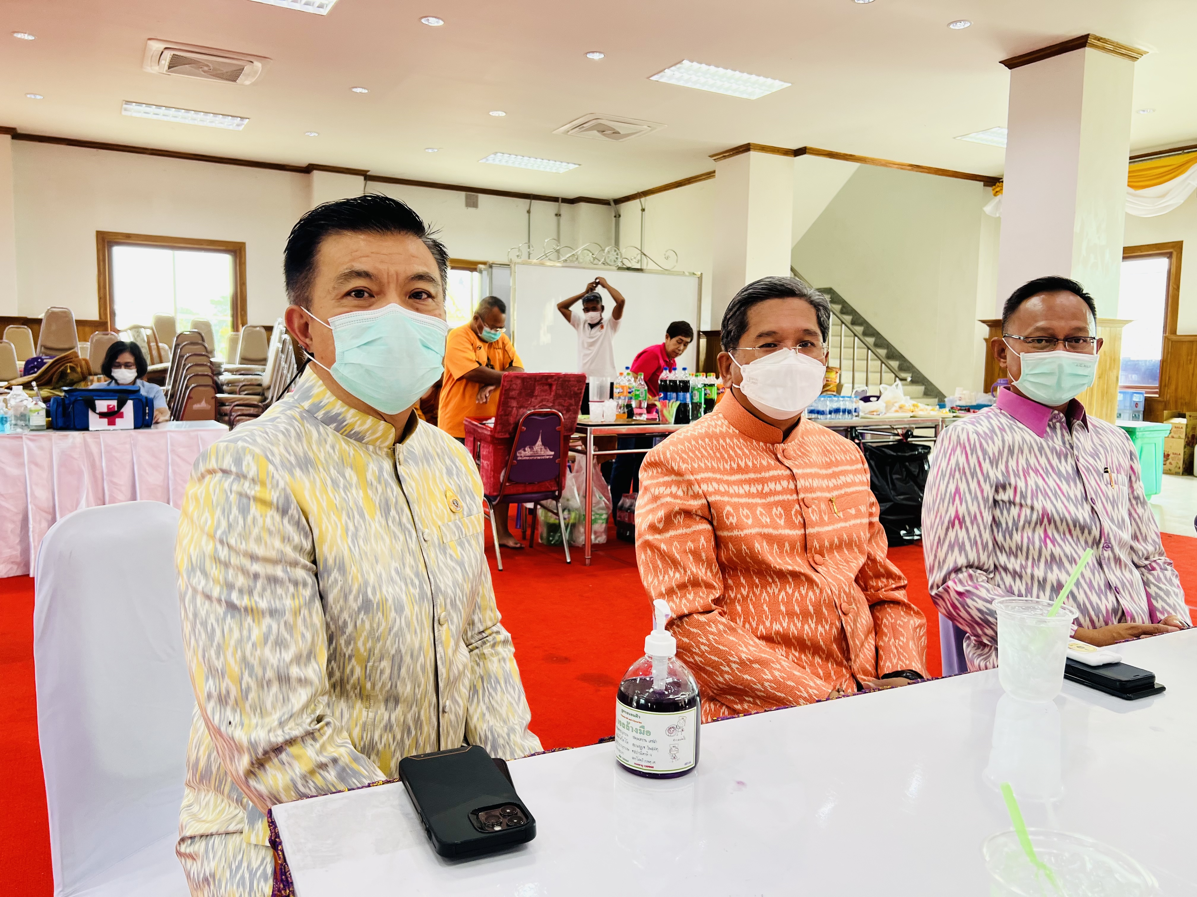 ??พช. ฉะเชิงเทรา ร่วมเป็นเจ้าภาพถวายปัจจัย ในพิธีบรรพชาอุปสมบท 99 รูป ถวายพระพรชัยมงคล แด่สมเด็จพระเจ้าลูกเธอ เจ้าฟ้าพัชรกิติยาภาฯ