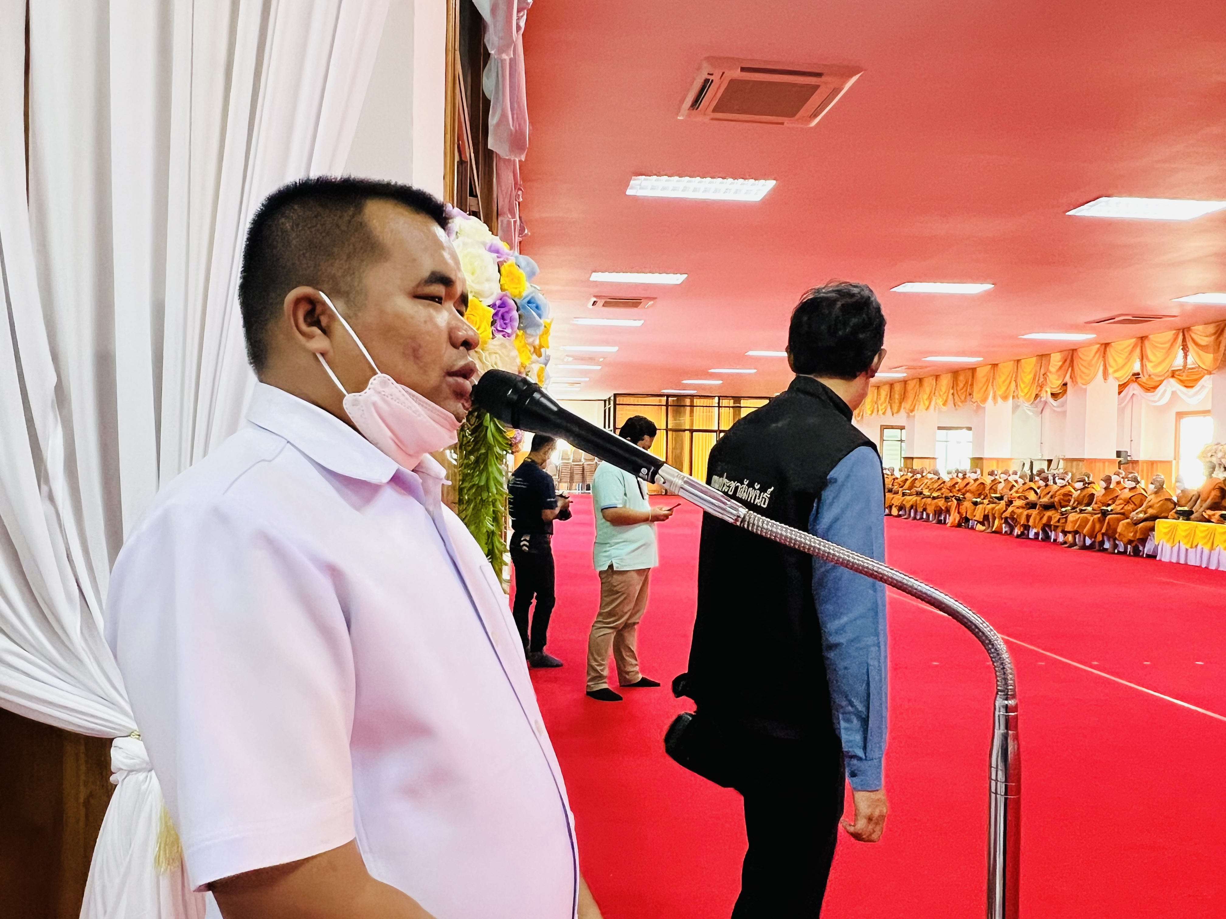 ??พช. ฉะเชิงเทรา ร่วมเป็นเจ้าภาพถวายปัจจัย ในพิธีบรรพชาอุปสมบท 99 รูป ถวายพระพรชัยมงคล แด่สมเด็จพระเจ้าลูกเธอ เจ้าฟ้าพัชรกิติยาภาฯ