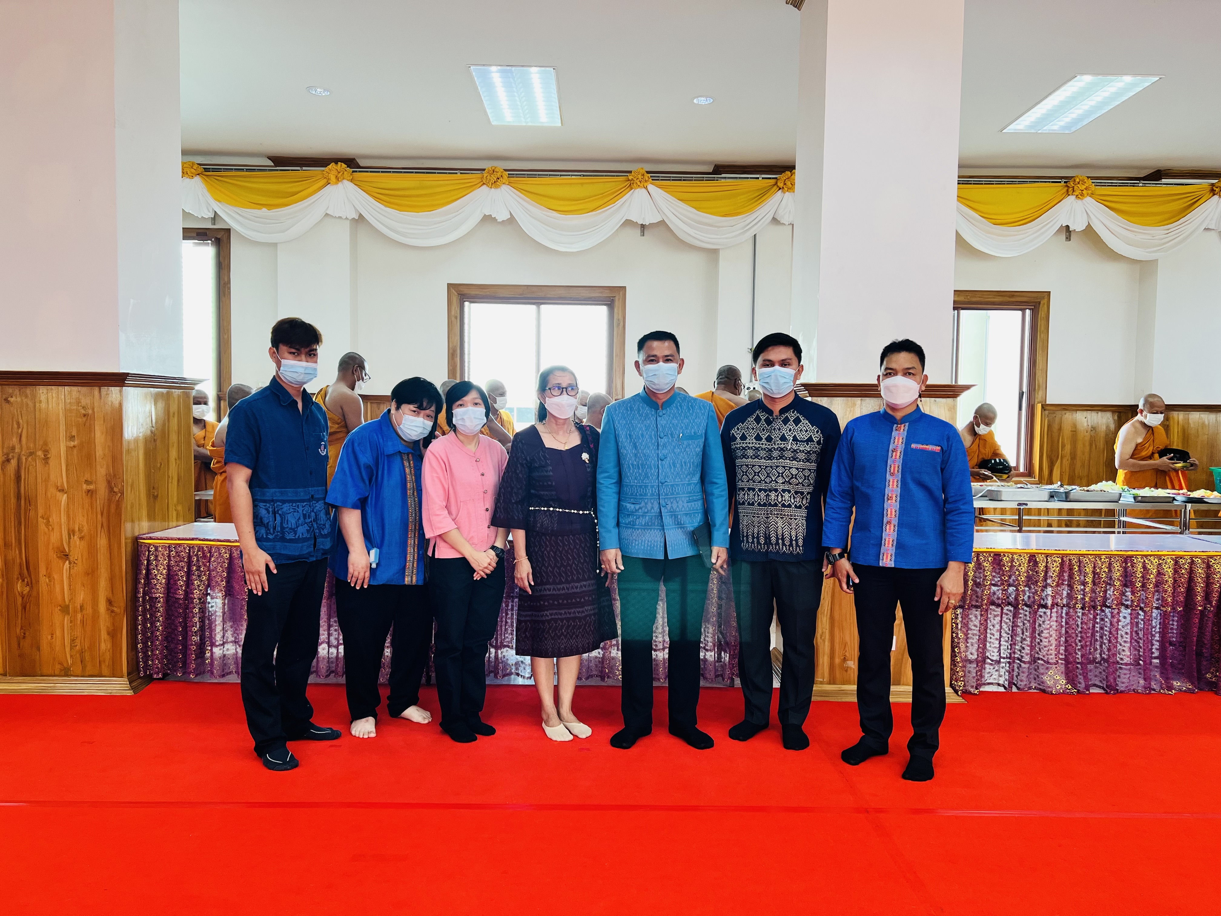 ??พช. ฉะเชิงเทรา ร่วมเป็นเจ้าภาพถวายปัจจัย ในพิธีบรรพชาอุปสมบท 99 รูป ถวายพระพรชัยมงคล แด่สมเด็จพระเจ้าลูกเธอ เจ้าฟ้าพัชรกิติยาภาฯ