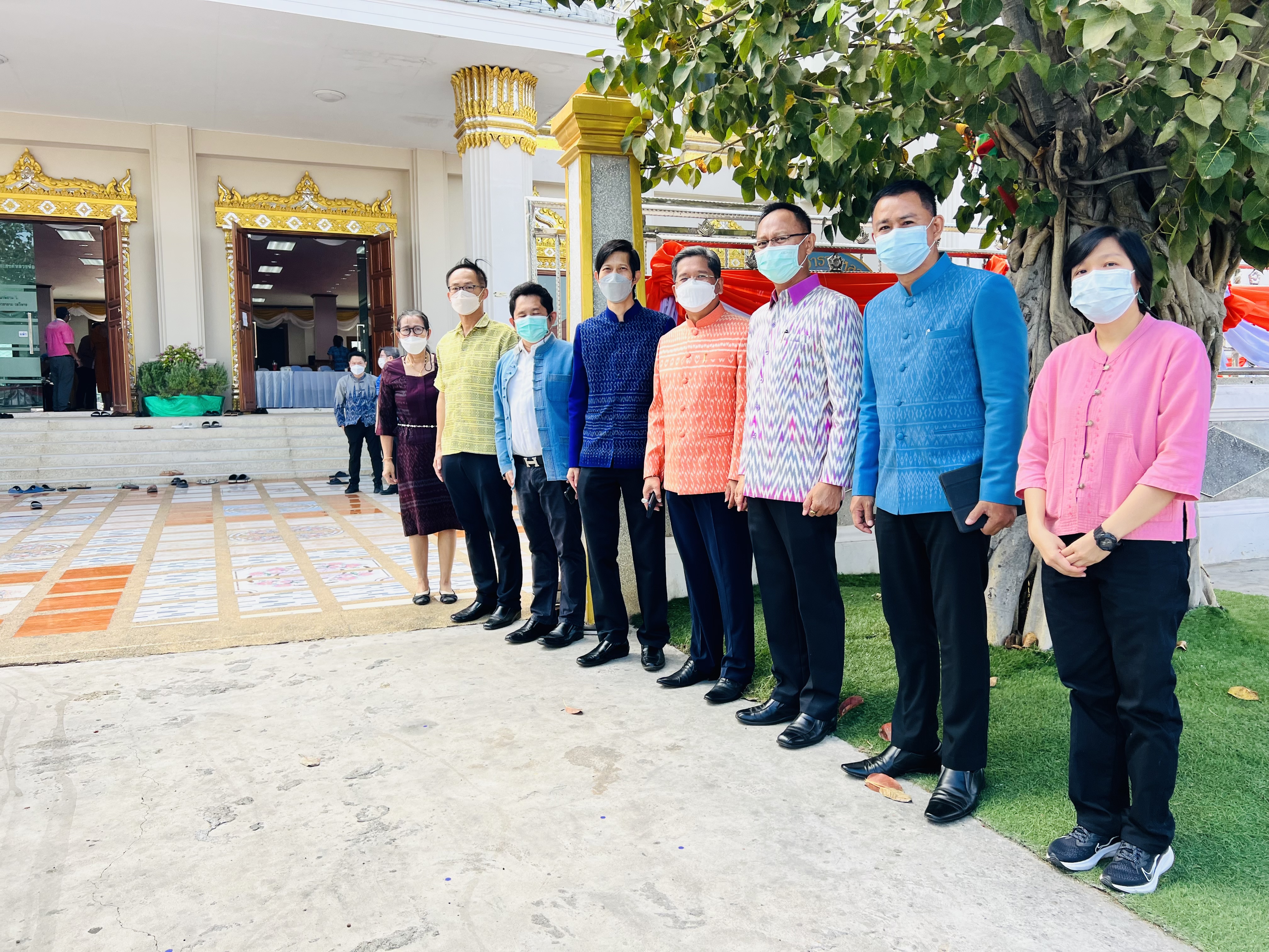 ??พช. ฉะเชิงเทรา ร่วมเป็นเจ้าภาพถวายปัจจัย ในพิธีบรรพชาอุปสมบท 99 รูป ถวายพระพรชัยมงคล แด่สมเด็จพระเจ้าลูกเธอ เจ้าฟ้าพัชรกิติยาภาฯ