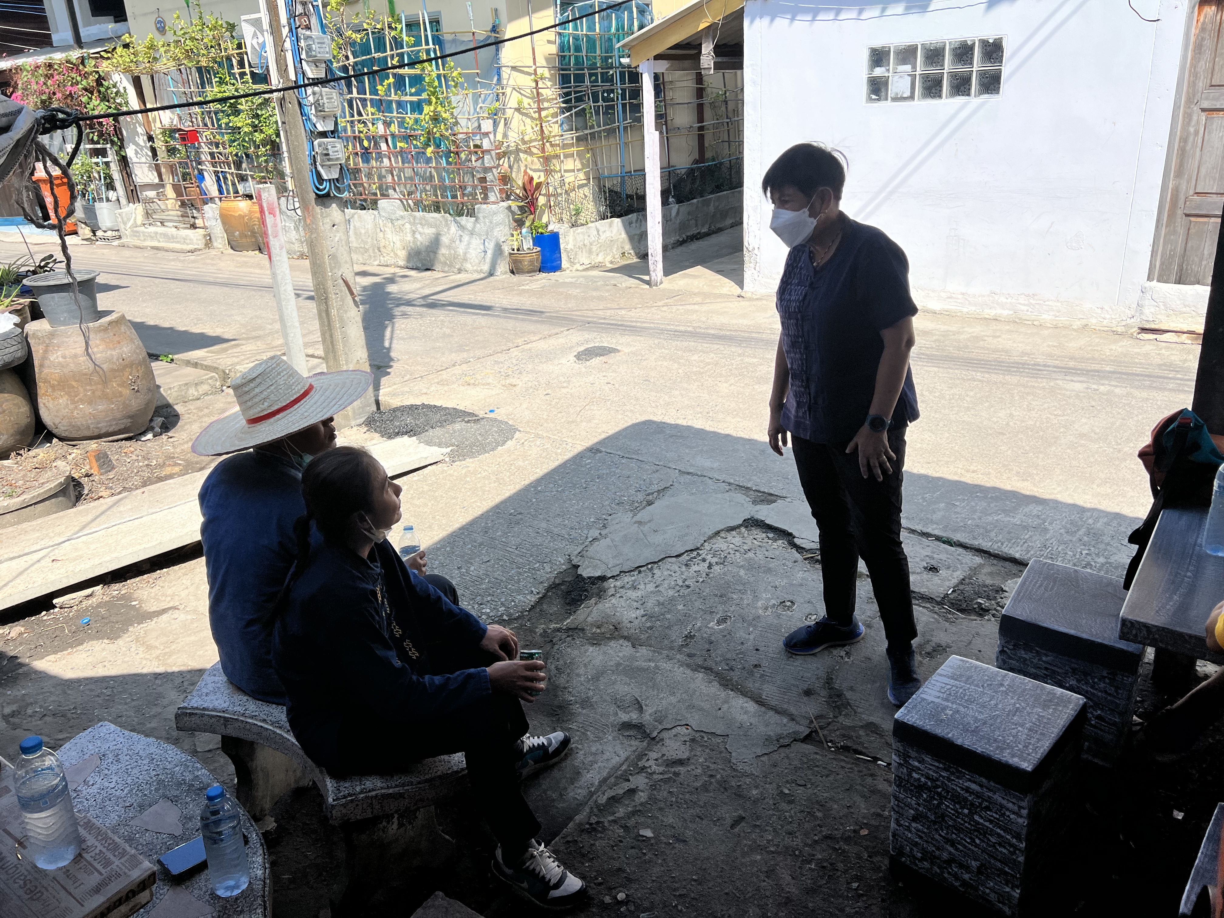 ??พช. ฉะเชิงเทรา เตรียมความพร้อมส่งมอบบ้าน GLO และติดตามการดำเนินงาน จปฐ.