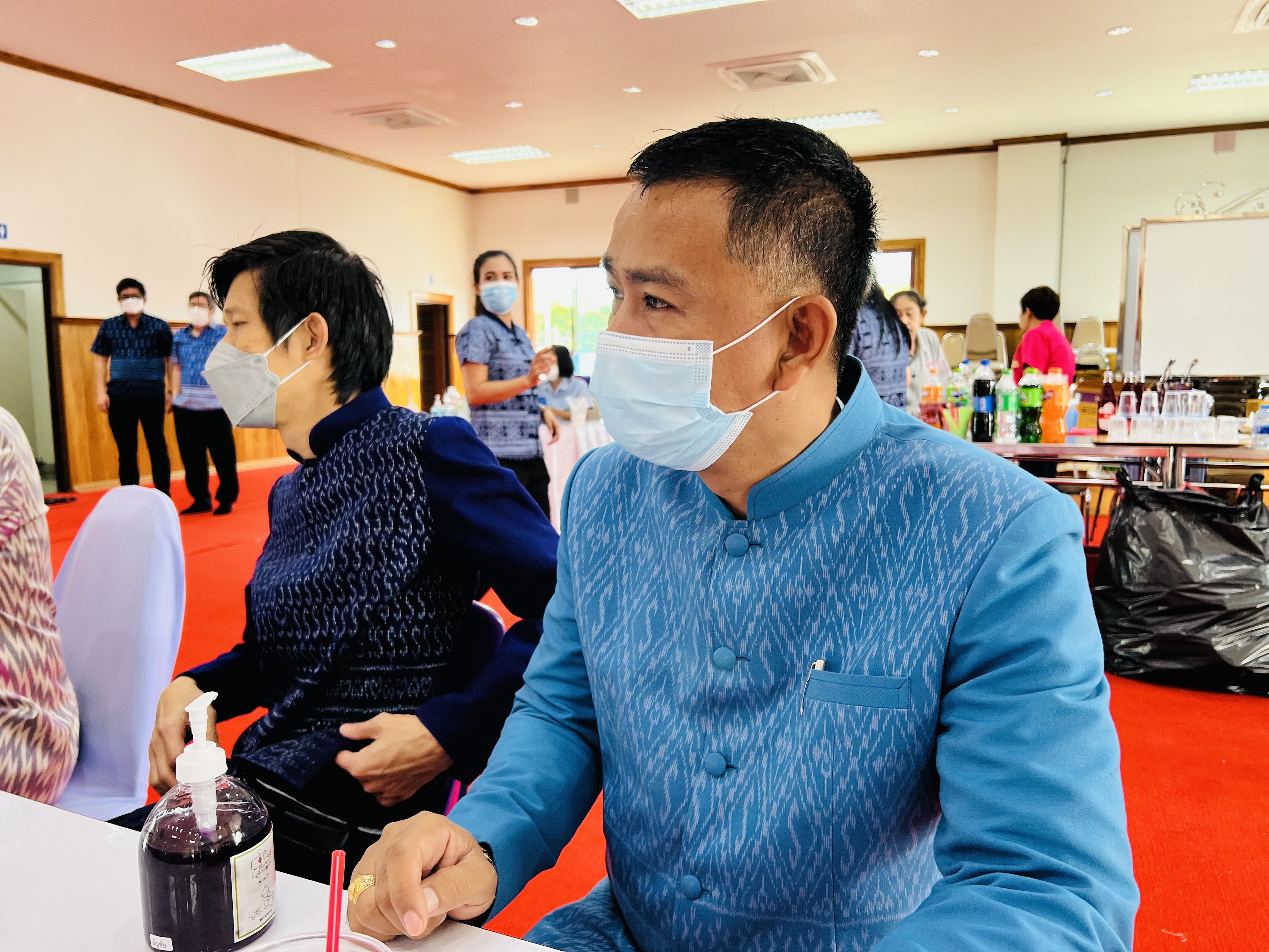 ??พช. ฉะเชิงเทรา ร่วมเป็นเจ้าภาพถวายปัจจัย ในพิธีบรรพชาอุปสมบท 99 รูป ถวายพระพรชัยมงคล แด่สมเด็จพระเจ้าลูกเธอ เจ้าฟ้าพัชรกิติยาภาฯ