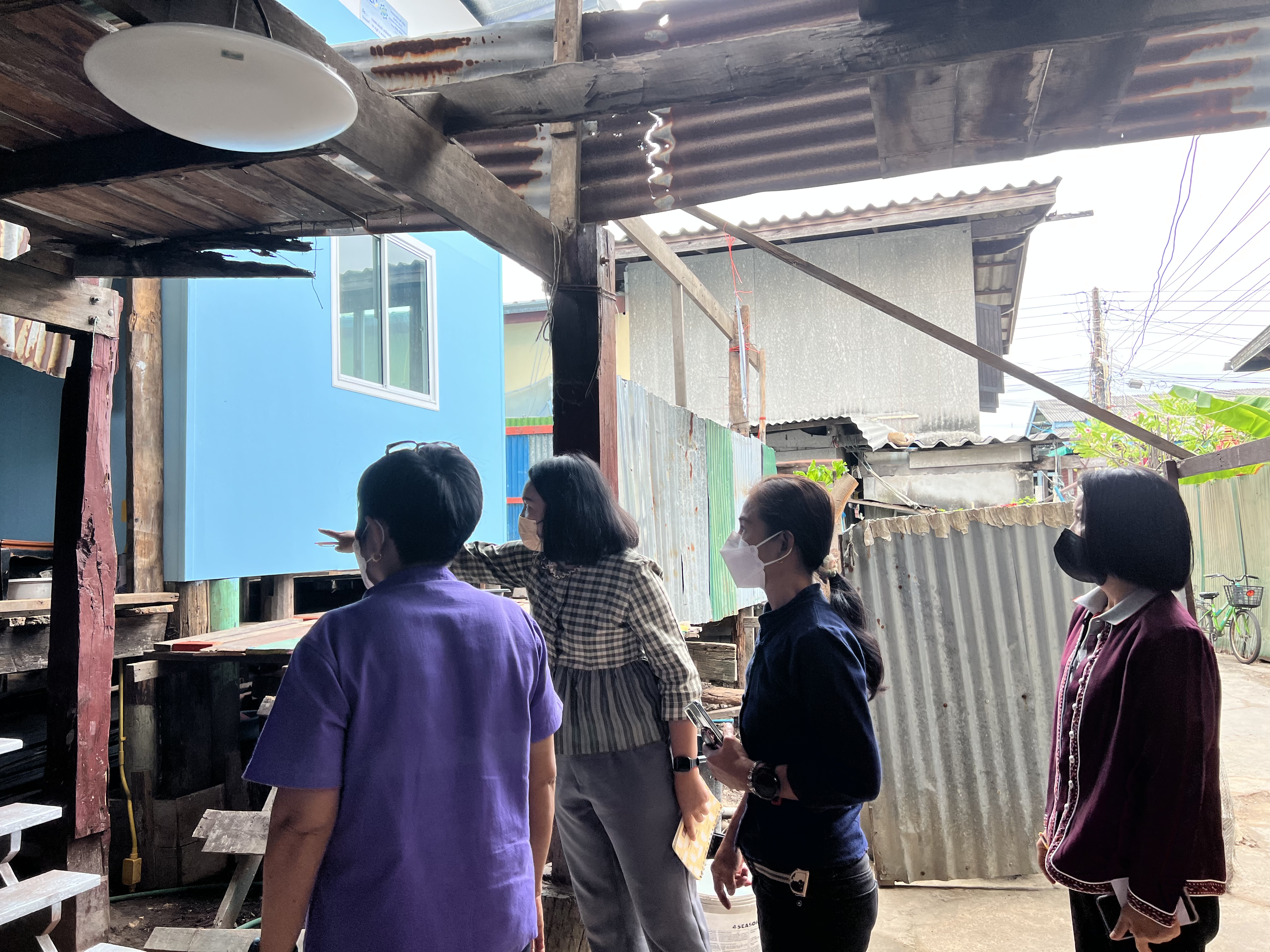 ??พช. ฉะเชิงเทรา ลงพื้นที่เตรียมความพร้อมส่งมอบบ้านโครงการบ้านห่วงใยจากใจ GLO ประจำปี 2565