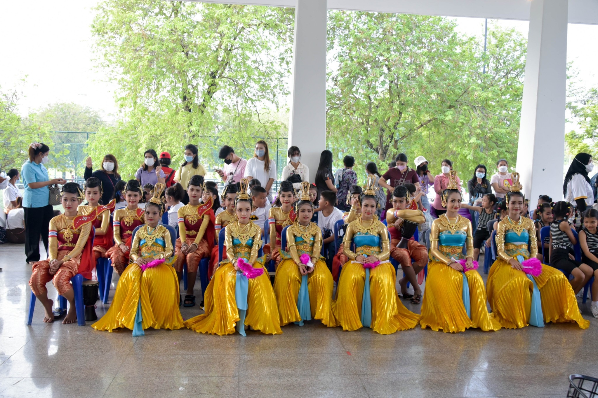 ?? พช. ฉะเชิงเทรา ร่วมงานฉลองวันเด็กแห่งชาติ ส่งมอบทุนพัฒนาเด็กชนบทฯ 30,000 บาท !!