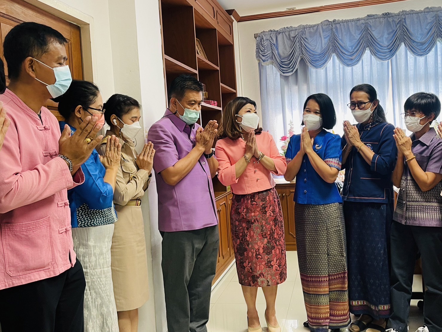 ??พช.ฉะเชิงเทราร่วมอวยพรปีใหม่ 2566 แก่รองผู้ว่าราชการจังหวัดฉะเชิงเทรา