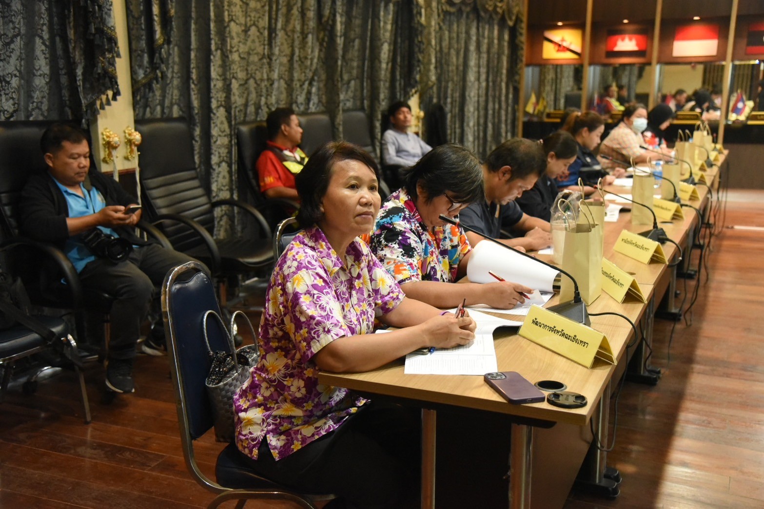พช. ฉะเชิงเทรา ร่วมประชุมคณะกรรมการศูนย์ปฏิบัติการป้องกันและลดอุบัติเหตุทางถนนช่วงเทศกาลสงกรานต์ พ.ศ. 2567 จังหวัดฉะเชิงเทรา