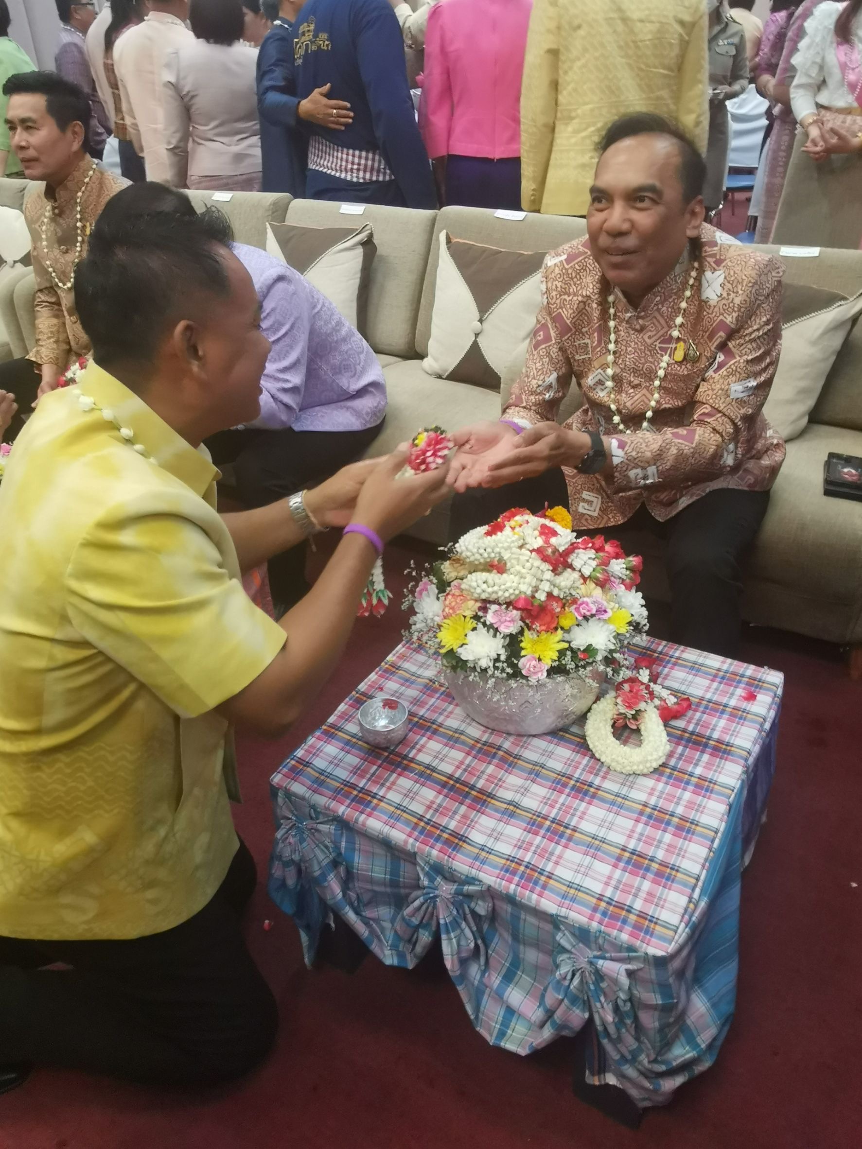 🐘🐟 พช. ฉะเชิงเทรา ร่วมกิจกรรมรดน้ำขอพรอดีตผู้บริหาร กรมการพัฒนาชุมชน ประจำปี 2567