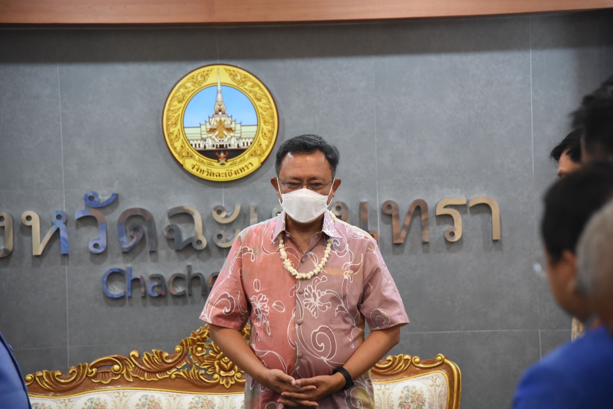 🐘🐟พัฒนาการจังหวัดฉะเชิงเทรา เข้าขอพรผู้ว่าราชการจังหวัดฉะเชิงเทราเนื่องในประเพณีสงกรานต์ ประจำปี 2567