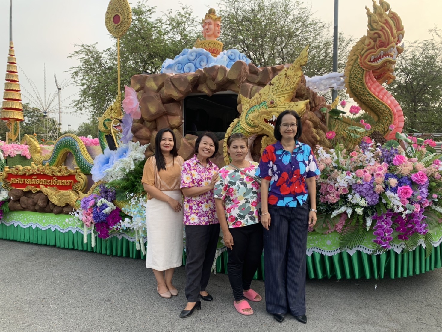 พช. ฉะเชิงเทรา ร่วมงานประเพณีสงกรานต์ ประจำปี 2567