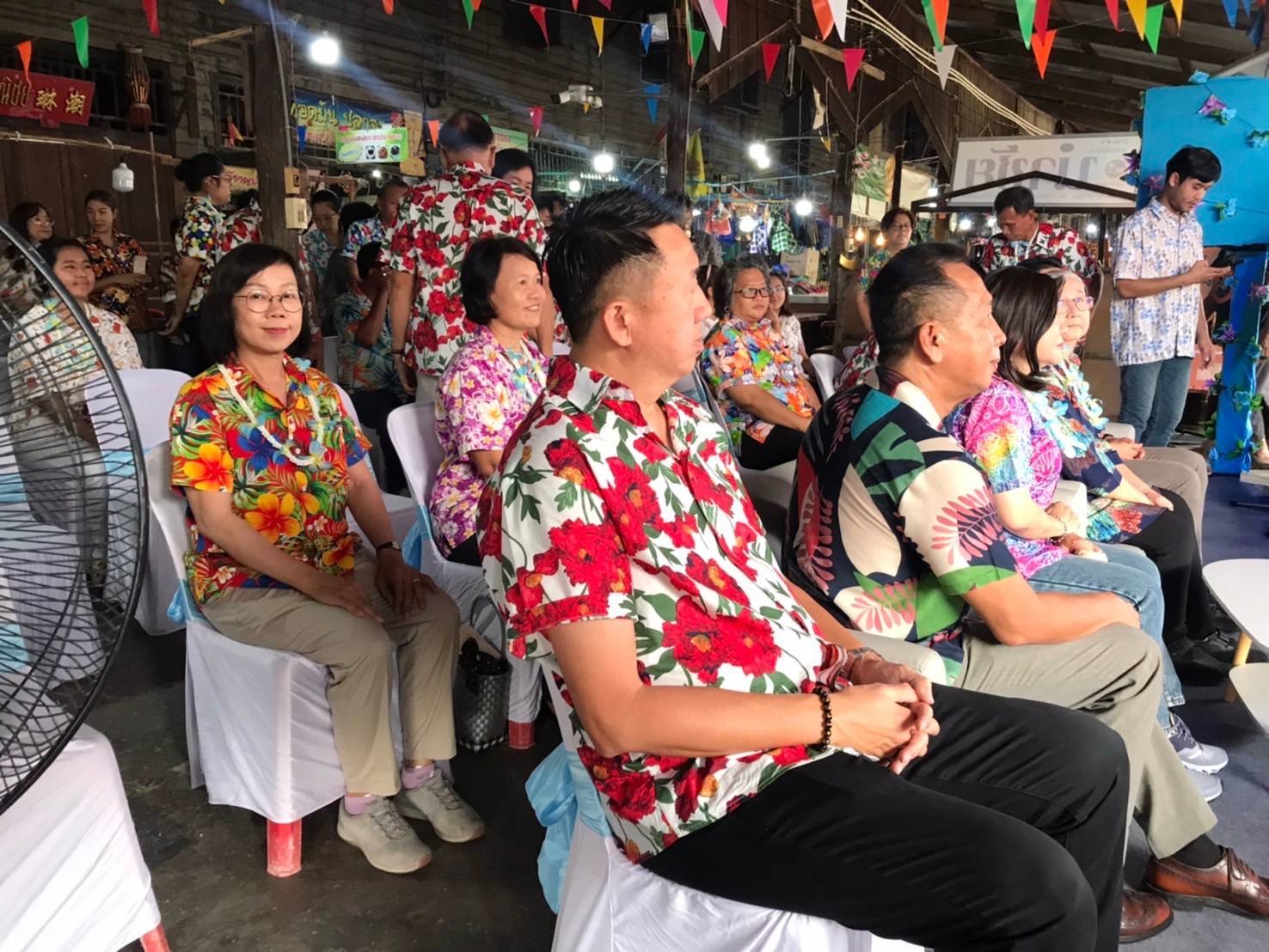 พช. ฉะเชิงเทรา ร่วมพิธีเปิดงานประเพณีตลาดคลองสวน 100 ปี