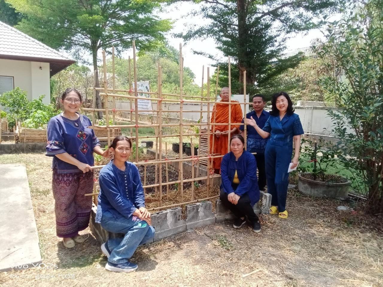 พช.ฉะเชิงเทรา น้อมนำแนวพระราชดำริของสมเด็จพระกนิษฐาธิราชเจ้า กรมสมเด็จพระเทพรัตนราชสุดาฯ สยามบรมราชกุมารี ปลูกผักสวนครัวเพื่อสร้างความมั่นคงทางอาหาร สร้างวัฒนธรรมปลูกพืชผักประจำครัวเรือน (ผู้นำต้องทำก่อน)