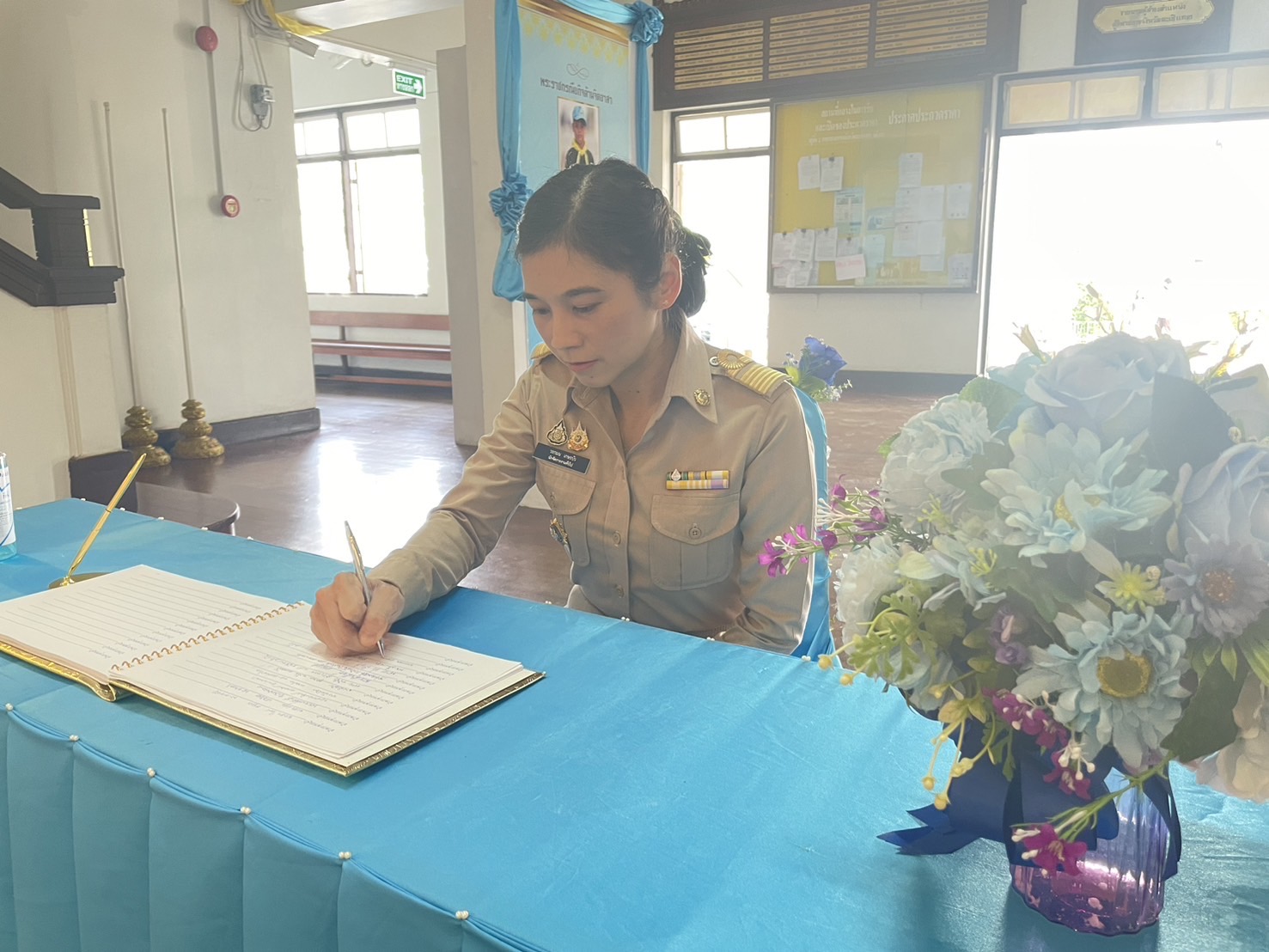 ขอพระองค์ทรงพระเจริญ !! พช. ฉะเชิงเทรา ร่วมลงนามถวายพระพร สมเด็จพระเจ้าลูกยาเธอ เจ้าฟ้าทีปังกรรัศมีโชติ มหาวชิโรตตมางกูร สิริวิบูลยราชกุมาร เนื่องในโอกาสวันคล้ายวันประสูติ วันที่ 29 เมษายน 2567