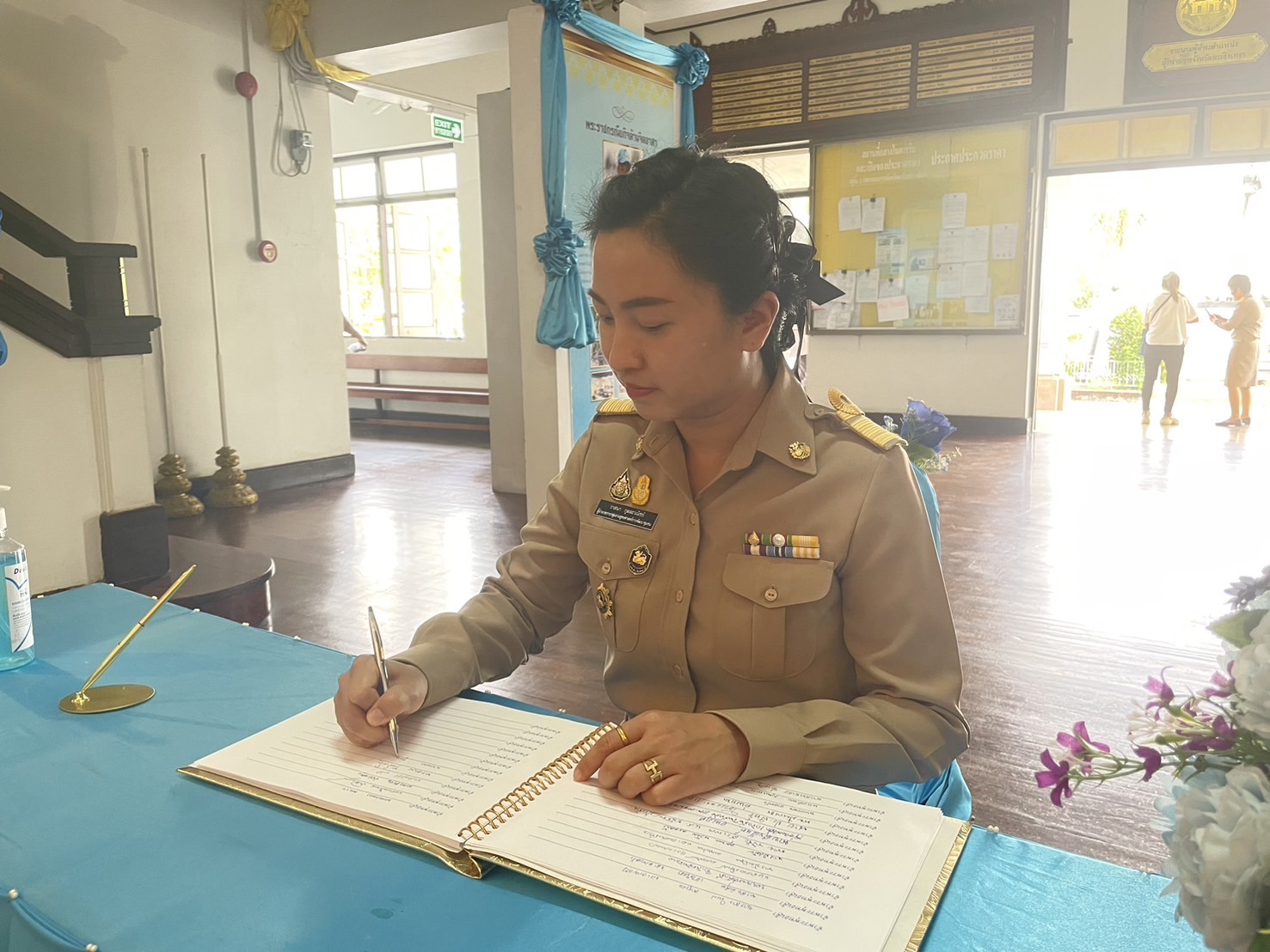 ขอพระองค์ทรงพระเจริญ !! พช. ฉะเชิงเทรา ร่วมลงนามถวายพระพร สมเด็จพระเจ้าลูกยาเธอ เจ้าฟ้าทีปังกรรัศมีโชติ มหาวชิโรตตมางกูร สิริวิบูลยราชกุมาร เนื่องในโอกาสวันคล้ายวันประสูติ วันที่ 29 เมษายน 2567