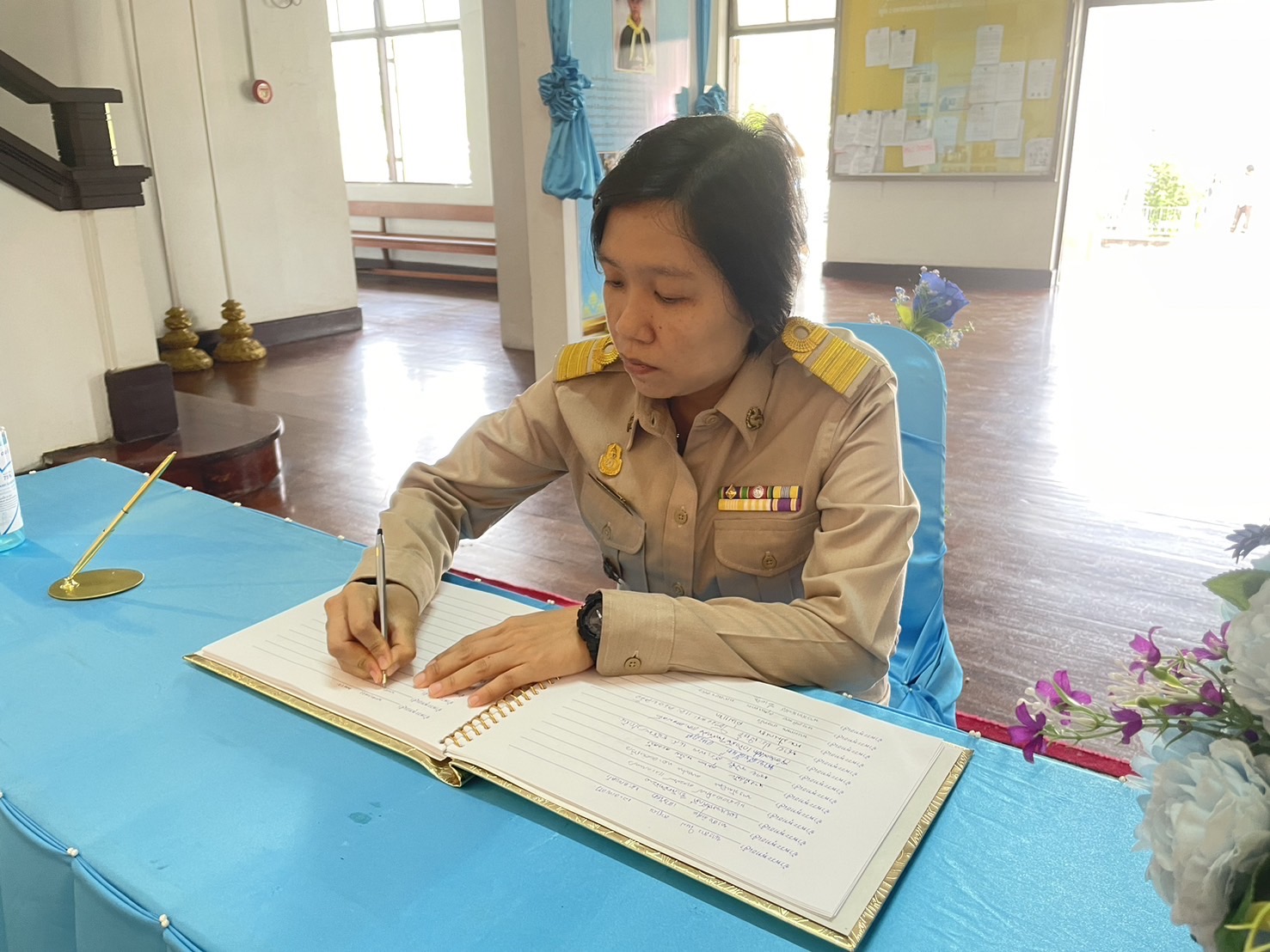 ขอพระองค์ทรงพระเจริญ !! พช. ฉะเชิงเทรา ร่วมลงนามถวายพระพร สมเด็จพระเจ้าลูกยาเธอ เจ้าฟ้าทีปังกรรัศมีโชติ มหาวชิโรตตมางกูร สิริวิบูลยราชกุมาร เนื่องในโอกาสวันคล้ายวันประสูติ วันที่ 29 เมษายน 2567