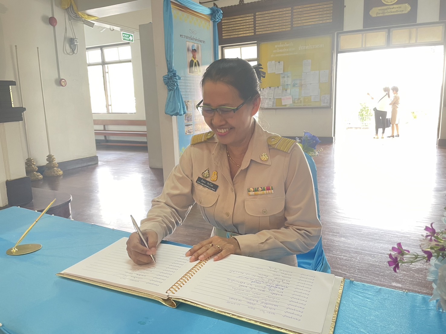 ขอพระองค์ทรงพระเจริญ !! พช. ฉะเชิงเทรา ร่วมลงนามถวายพระพร สมเด็จพระเจ้าลูกยาเธอ เจ้าฟ้าทีปังกรรัศมีโชติ มหาวชิโรตตมางกูร สิริวิบูลยราชกุมาร เนื่องในโอกาสวันคล้ายวันประสูติ วันที่ 29 เมษายน 2567