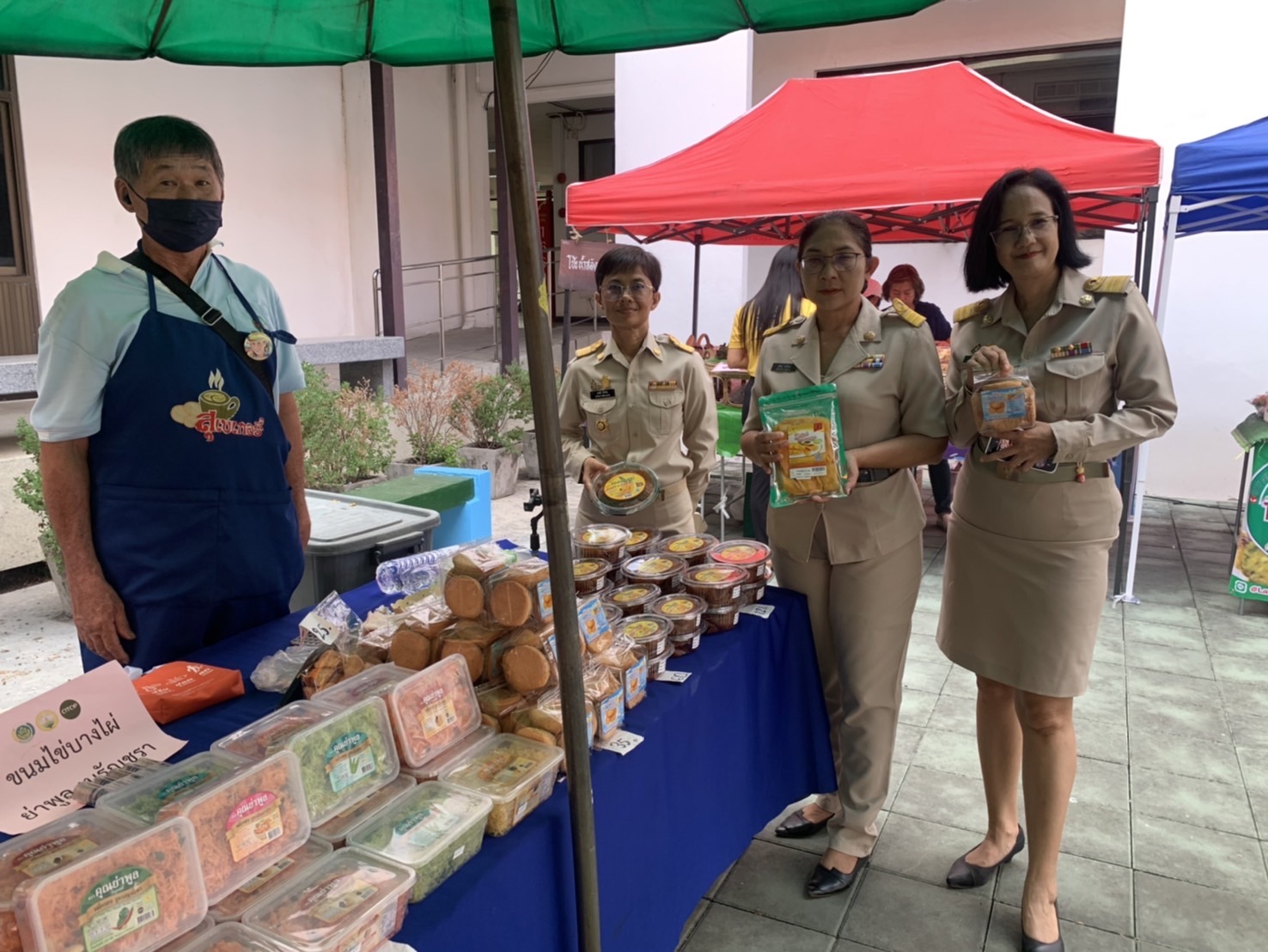 พช. ฉะเชิงเทรา จัดกิจกรรม “ตลาดกลางลาน@ศาลากลาง8ริ้ว”