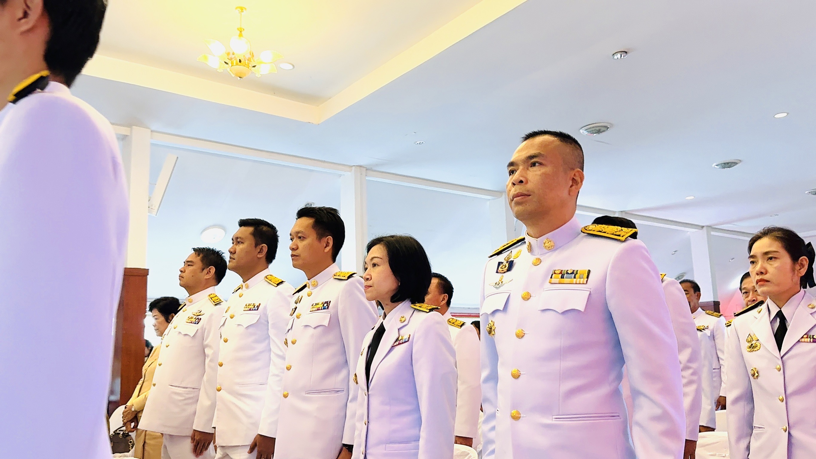 พิธีมอบแบบลายผ้าพระราชทาน “ผ้าลายสิริวชิราภรณ์” “ผ้าลายชบาปัตตานี” และเครื่องหมายรับรองสินค้าแฟชั่นและหัตถกรรมพระราชทาน “Sustainable Fashion : แฟชั่นแห่งความยั่งยืน”