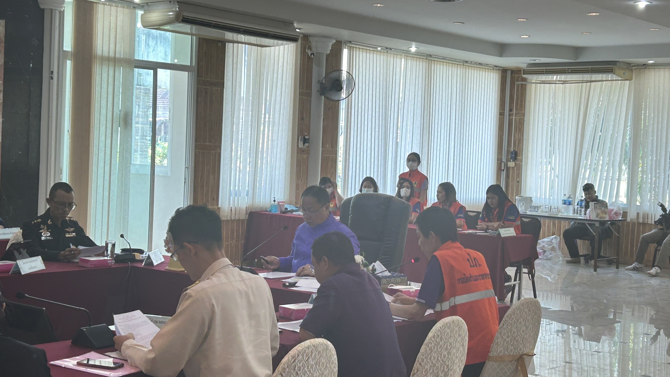 พช.ฉะเชิงเทรา ร่วมประชุมเตรียมความพร้อมรับสถานการณ์ภัยแล้งจังหวัดฉะเชิงเทรา ปี ๒๕๖๗