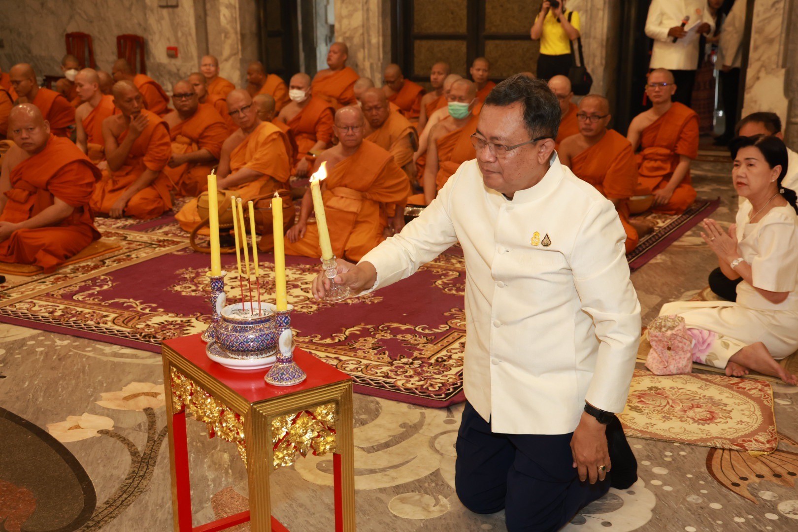 พช. ฉะเชิงเทรา ร่วมโครงการผู้ว่าฯ พาเข้าวัด ประชา รัฐ ร่วมใจ ใฝ่รักษาศีล 5 จังหวัดฉะเชิงเทรา ประจำปีงบประมาณ พ.ศ. 2567 ประจำเดือน พฤษภาคม 2567 และโครงการส่งเสริมการเผยแผ่พระพุทธศาสนา เนื่องในเทศกาลวันสำคัญทางพระพุทธศาสนา (วันวิสาบูชา)
