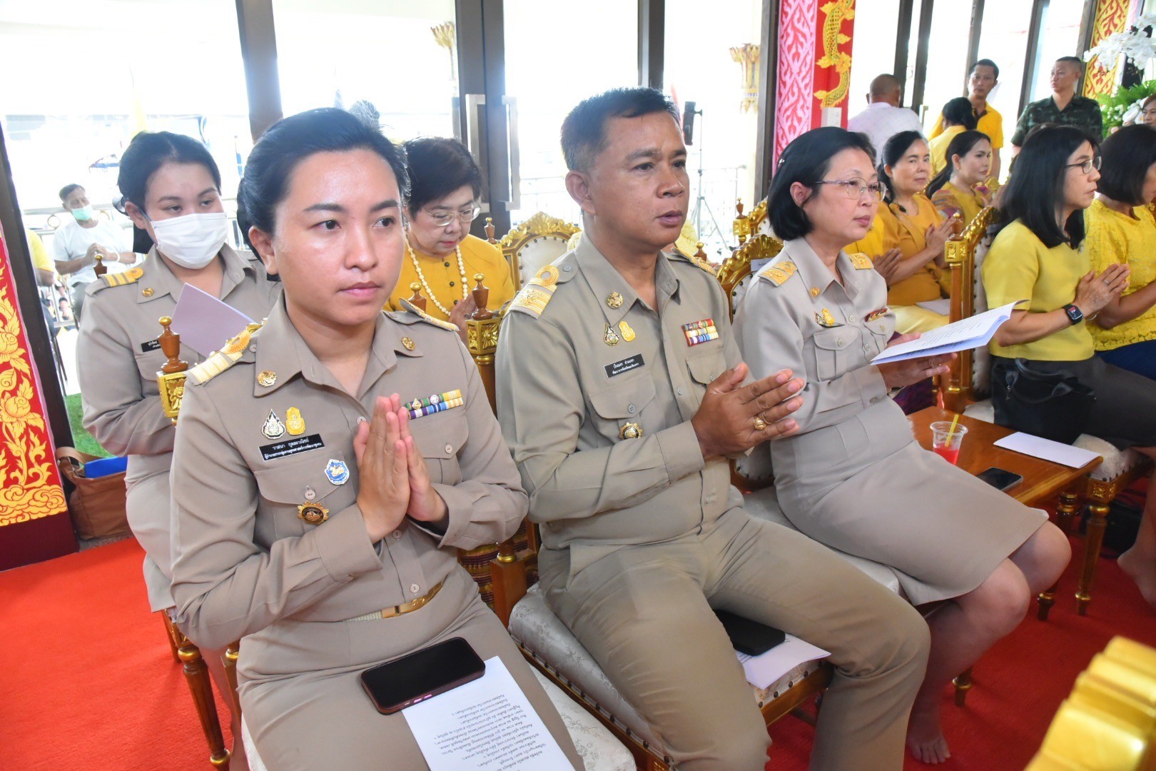 พช. ฉะเชิงเทรา ร่วมพิธีเจริญพระพุทธมนต์เฉลิมพระเกียรติถวายพระพรชัยมงคลแด่ พระบาทสมเด็จพระเจ้าอยู่หัว เนื่องในโอกาสวันเฉลิมพระชนมพรรษา 6 รอบ 28