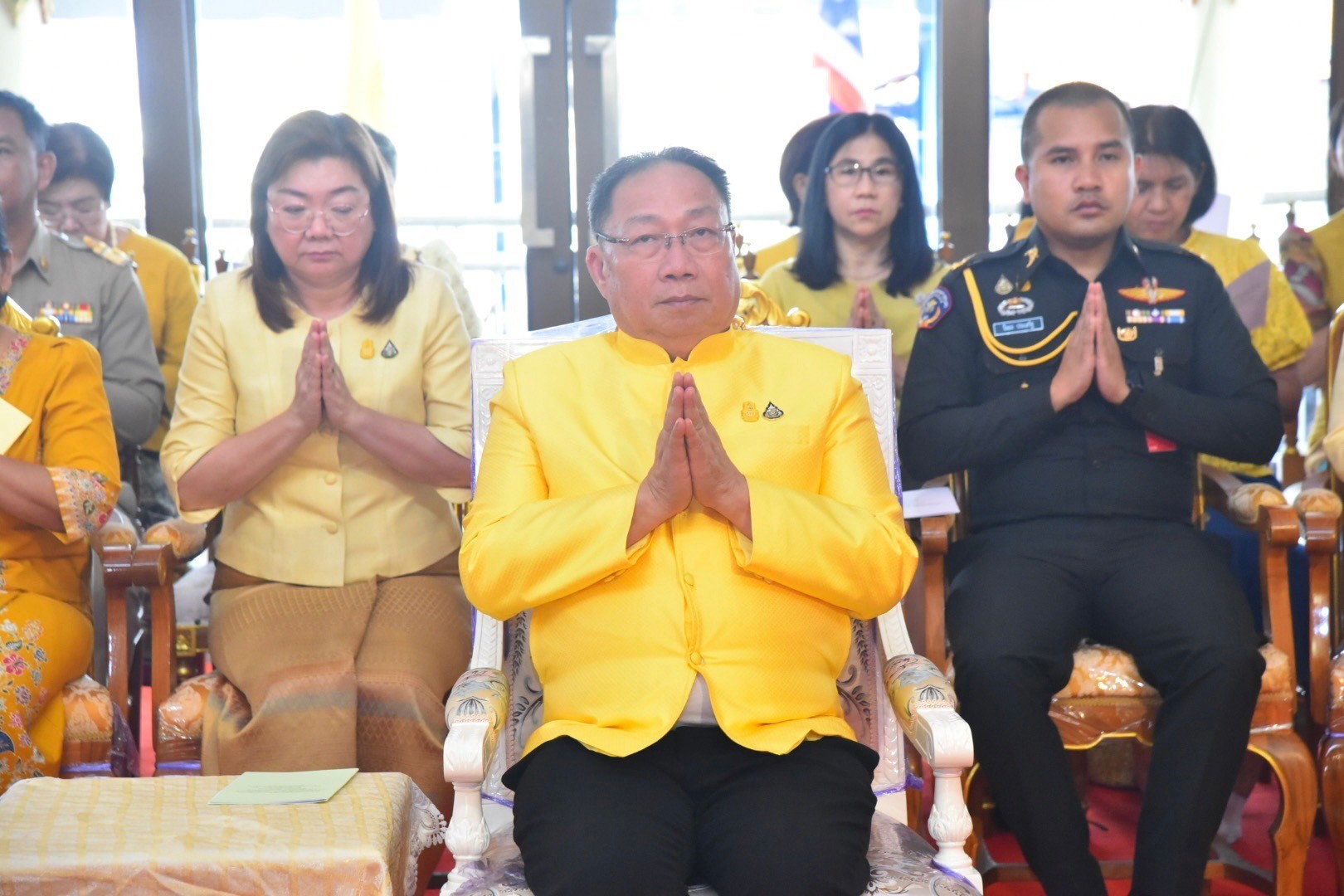 พช. ฉะเชิงเทรา ร่วมพิธีเจริญพระพุทธมนต์เฉลิมพระเกียรติถวายพระพรชัยมงคลแด่ พระบาทสมเด็จพระเจ้าอยู่หัว เนื่องในโอกาสวันเฉลิมพระชนมพรรษา 6 รอบ 28