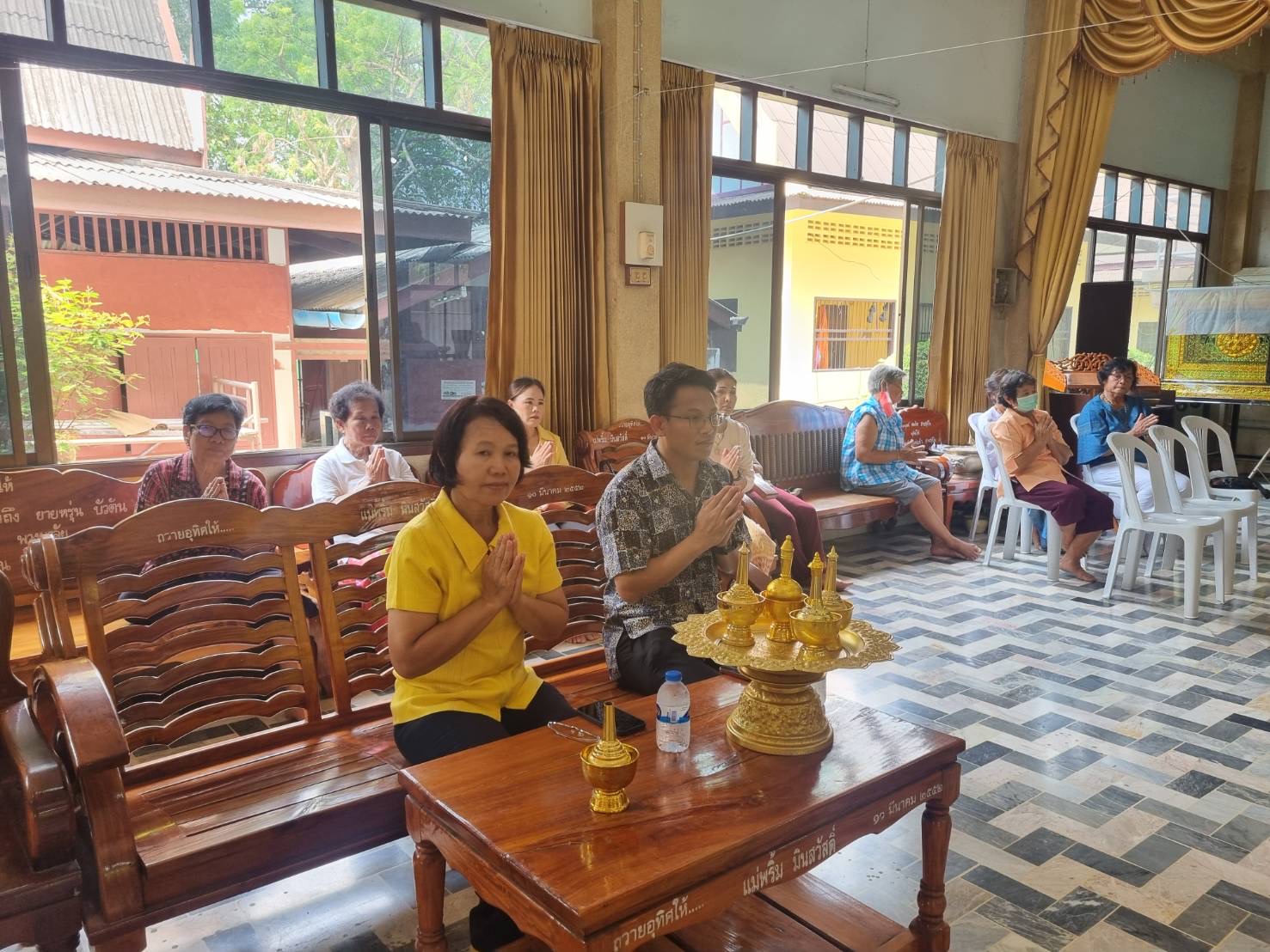 พช.ฉะเชิงเทรา ร่วมทำบุญถวายเพล พระ 50 รูป ในวันครบรอบวันมรณะภาพอดีตเจ้าอาวาสวัดวังเย็น (หลวงพ่อจาม)
